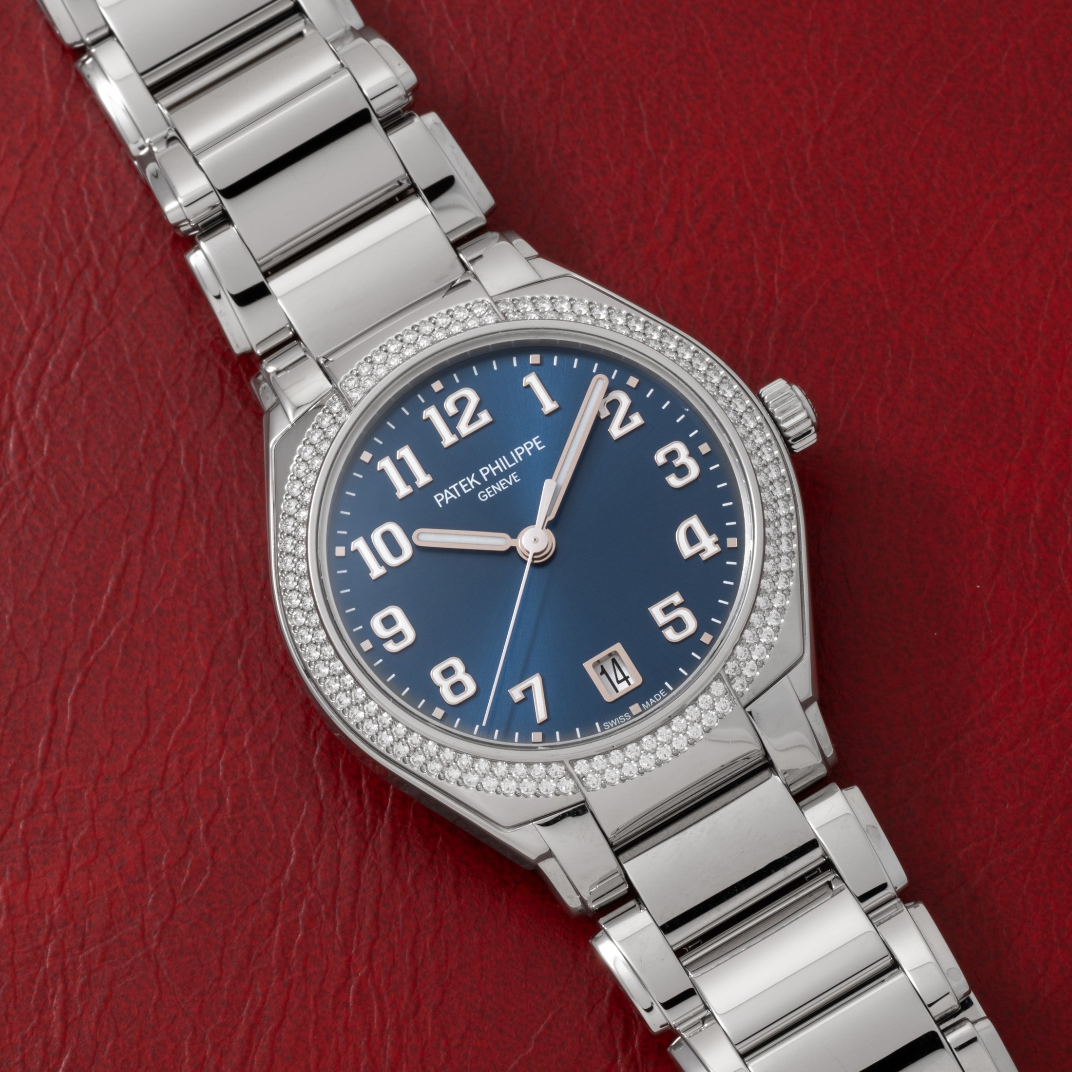 تصویر منبع؛ ساعت مچی Patek Philippe Twenty-4 رفرنس 7300/1200A-001