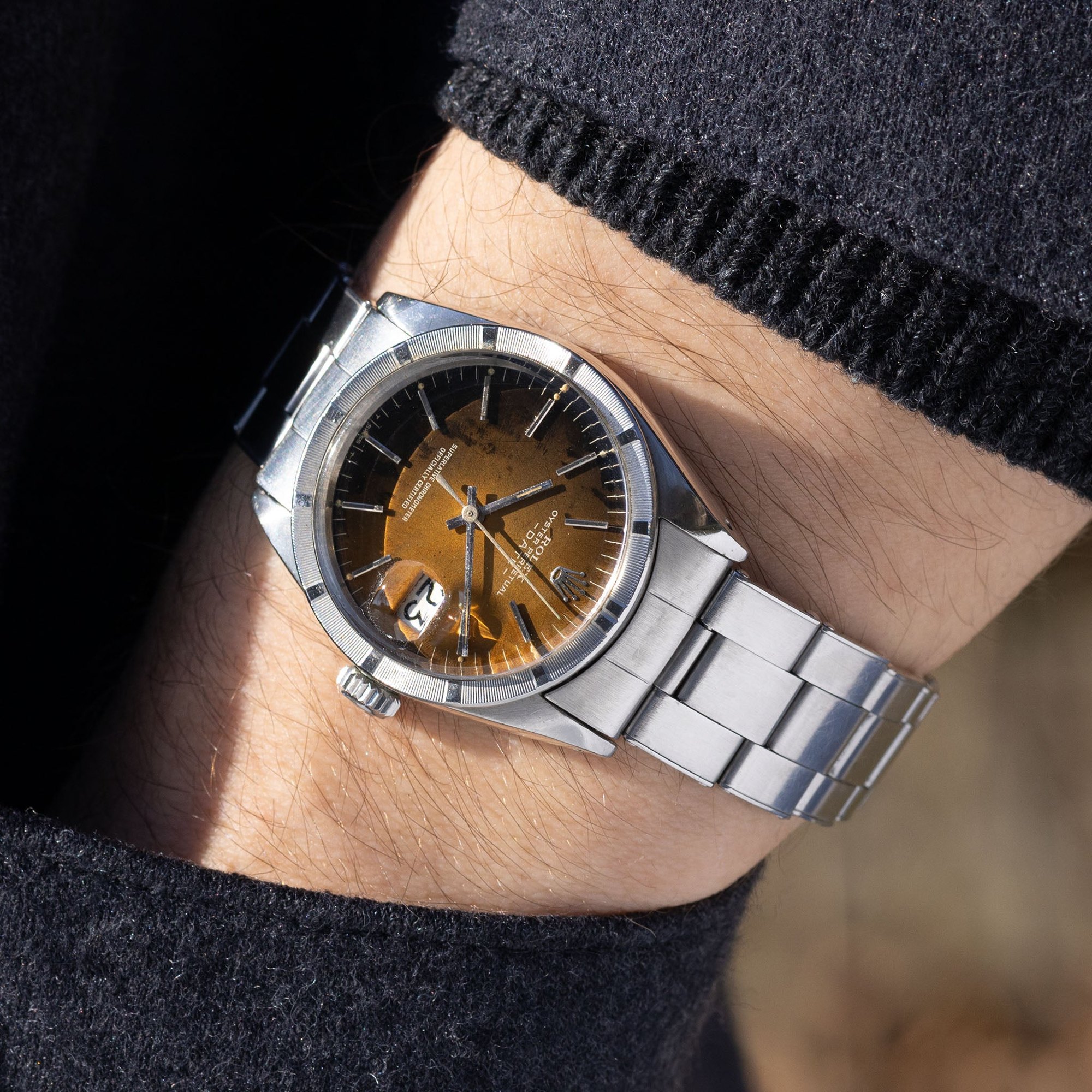 تصویر منبع؛ ساعت مچی Rolex Oyster-Perpetual Date رفرنس 1501 با صفحه تروپیکال گیلت