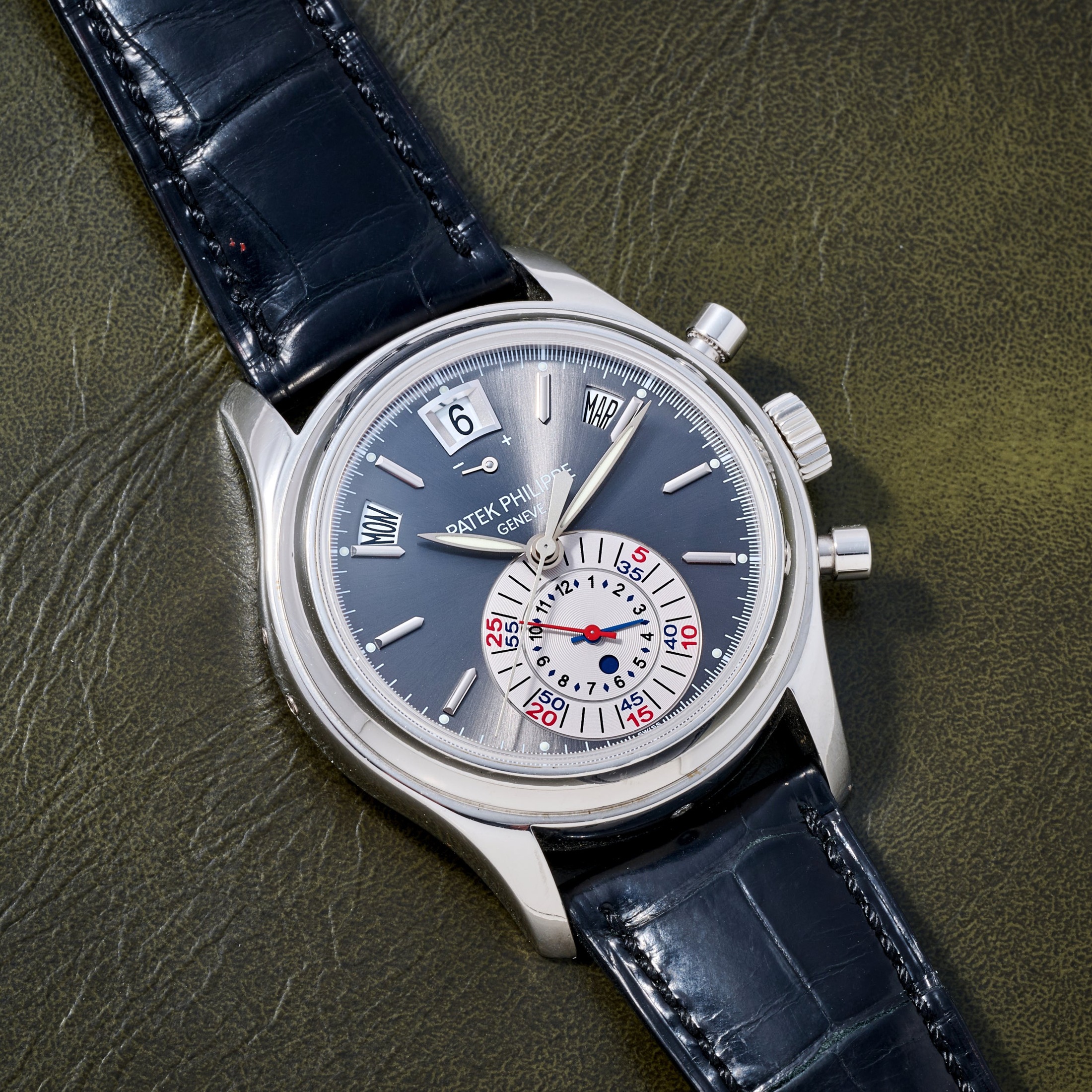 تصویر منبع؛ ساعت Patek Philippe Annual Calendar Flyback Chronograph رفرنس 5960P-001