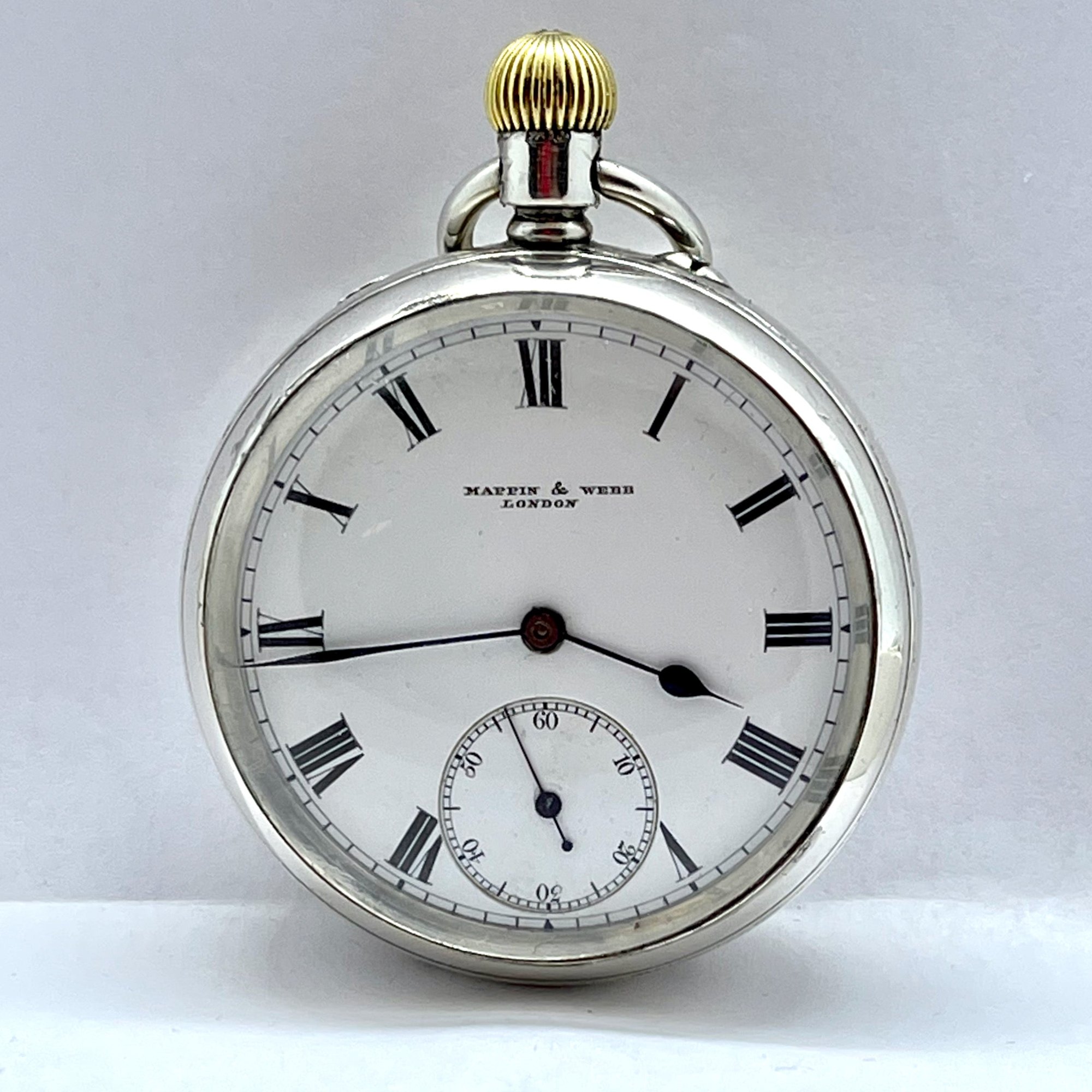 تصویر منبع؛ ساعت جیبی نقره استرلینگ Mappin & Webb مدل The Times سال ۱۹۰۱