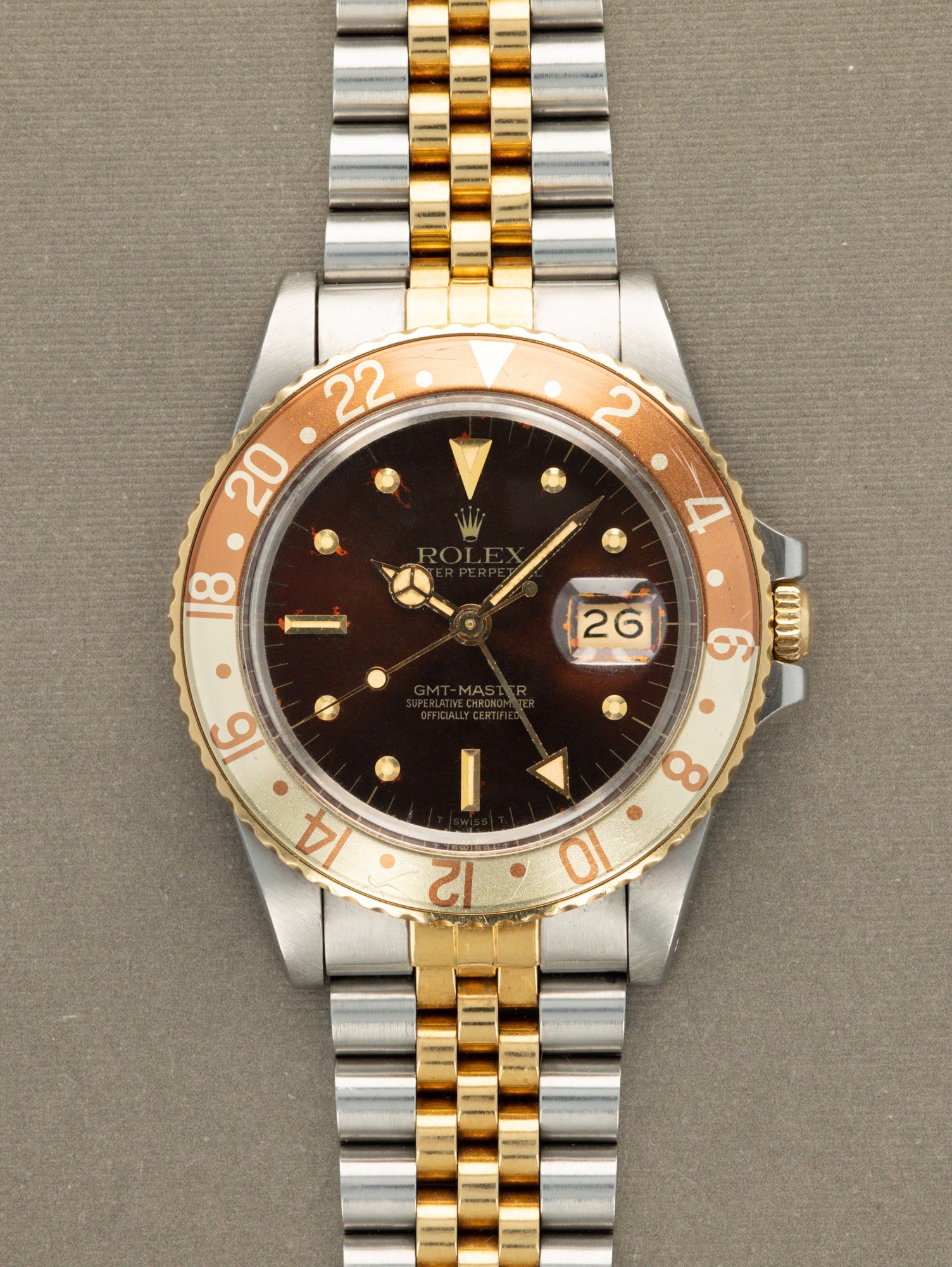 تصویر منبع؛ ساعت مچی رولکس Rolex GMT-Master رفرنس 16753 با صفحه قهوهای نیپل