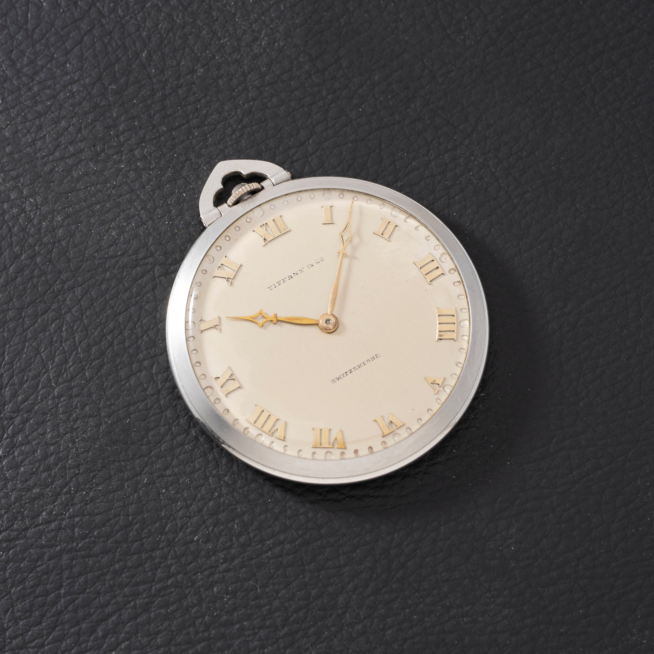 تصویر منبع؛ ساعت جیبی Platinum Pocket Watch از برند Tiffany & Co.