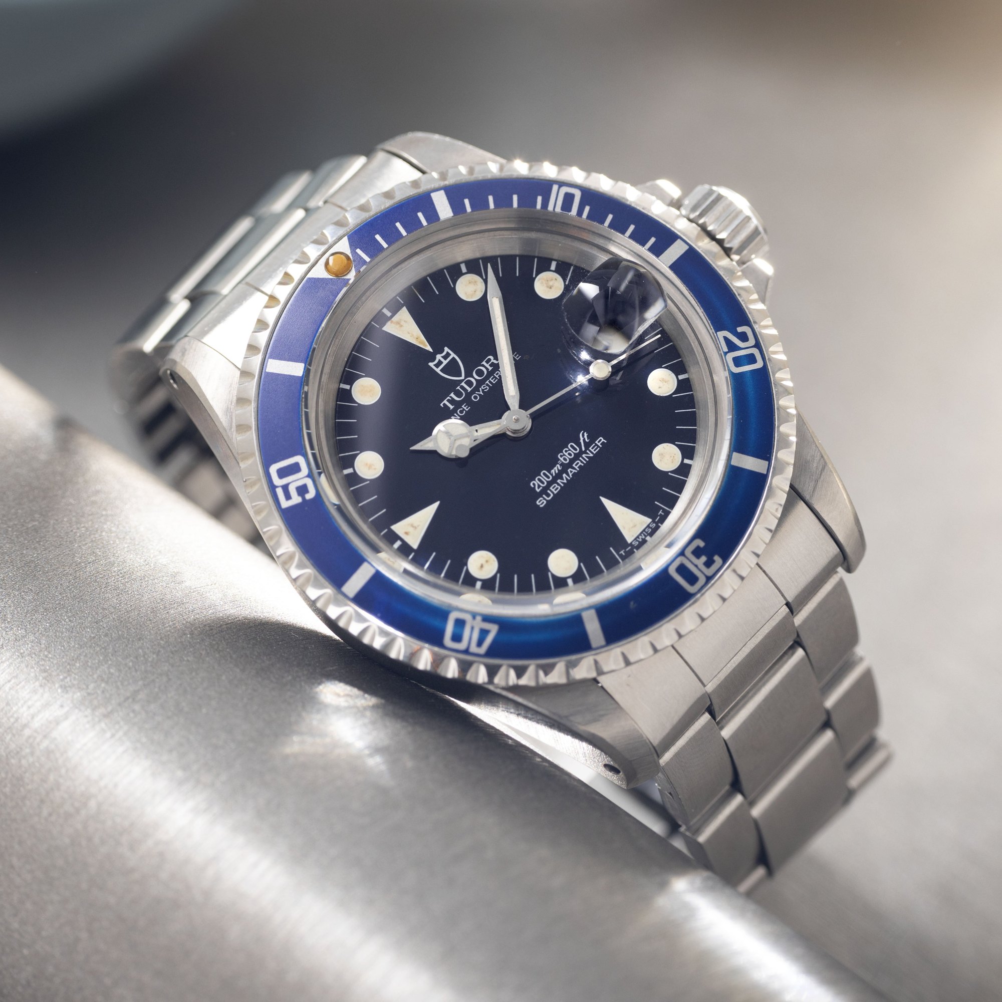 تصویر منبع؛ ساعت مچی غواصی Tudor Submariner با صفحه آبی رفرنس 79090