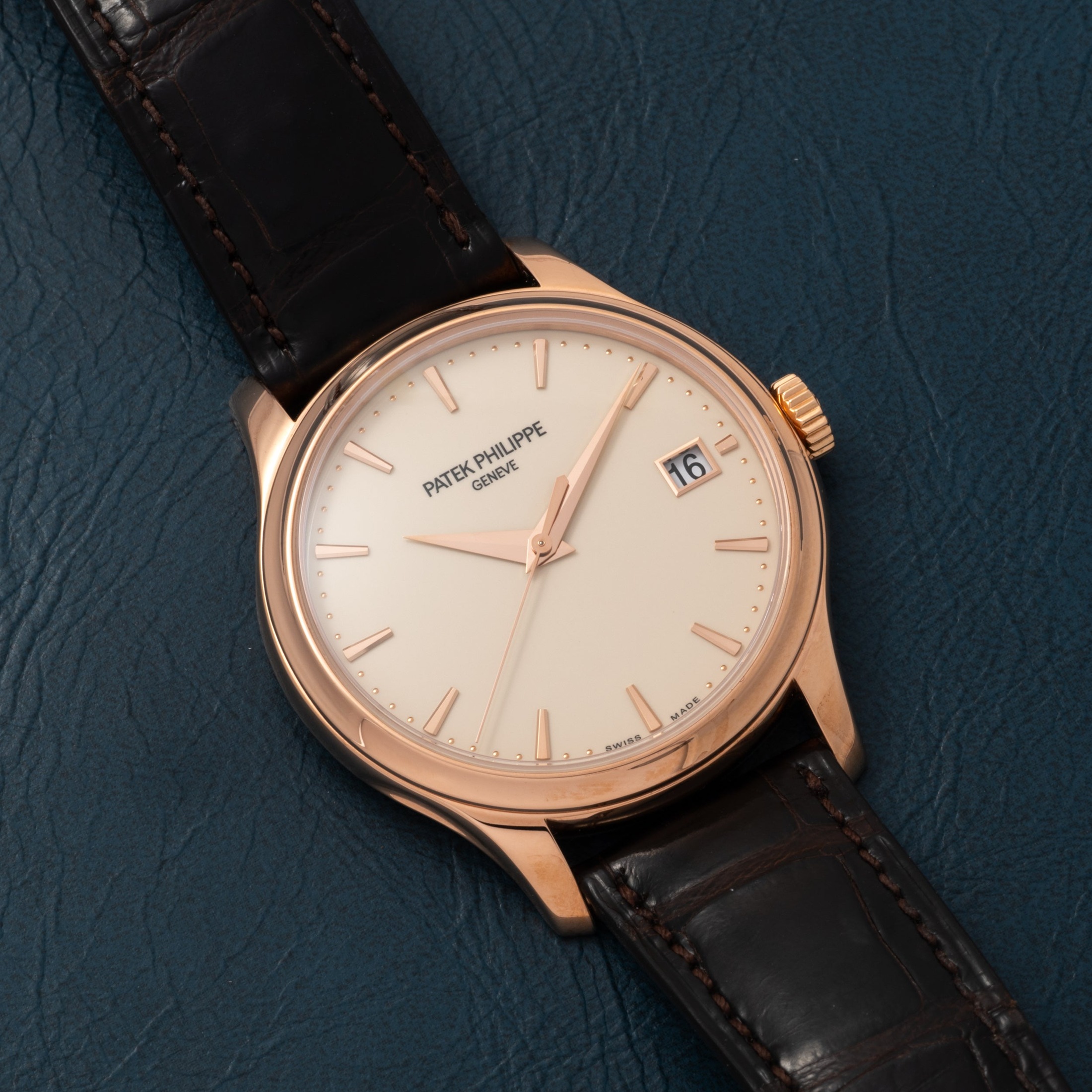 تصویر منبع؛ ساعت Patek Philippe Calatrava Ref. 5227R-001