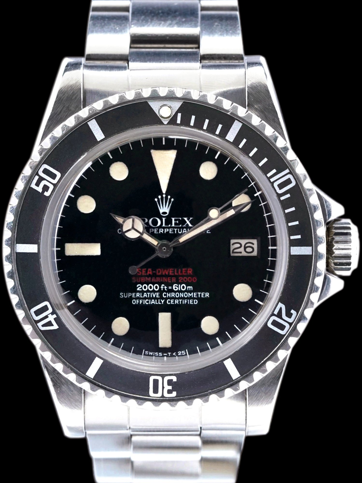 تصویر منبع؛ ساعت مچی غواصی Rolex Double Red Sea-Dweller رفرنس 1665 نسخه Mk. IV مدل ۱۹۷۷