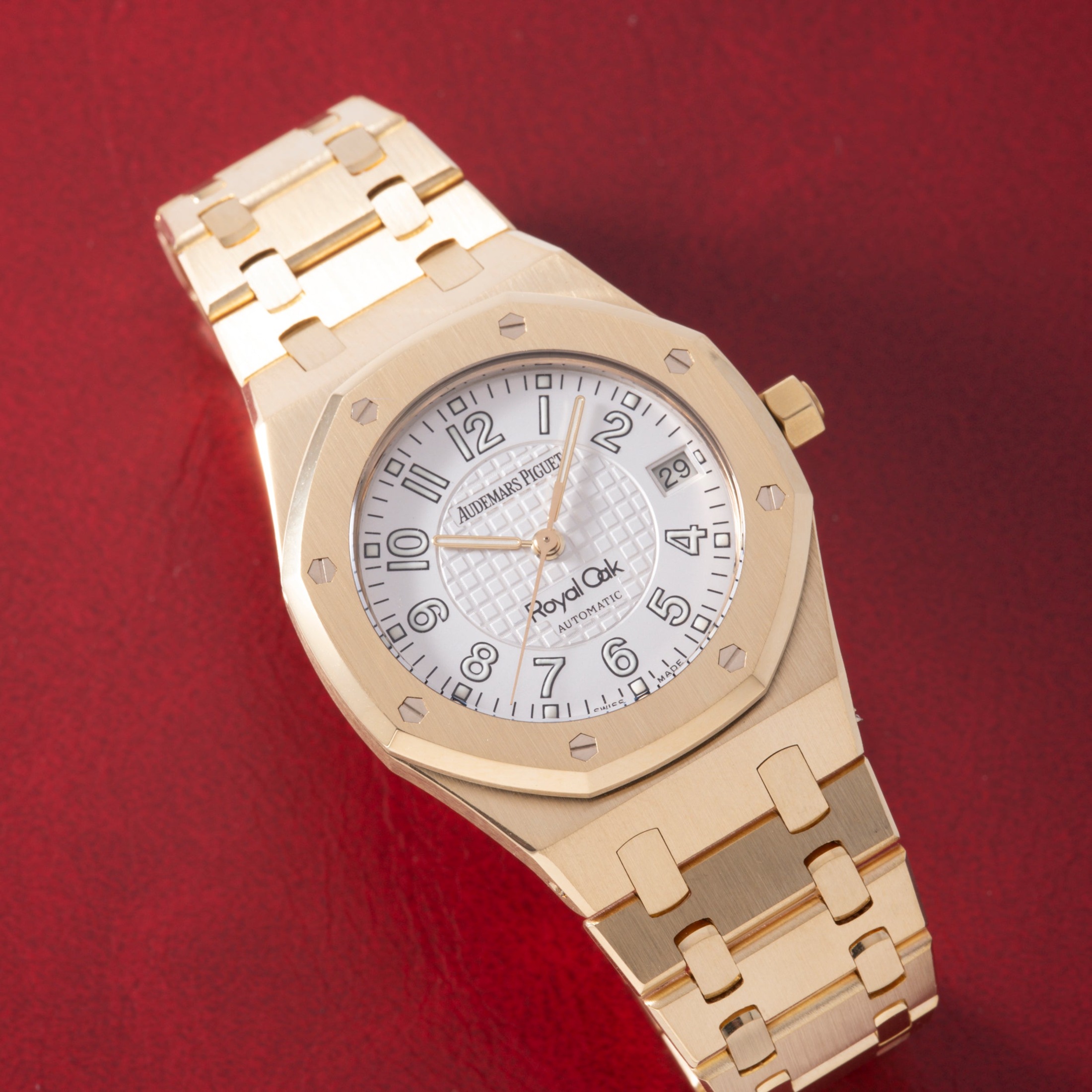 تصویر منبع؛ ساعت Audemars Piguet Royal Oak Ref. 15127BA.OO.0789BA.01