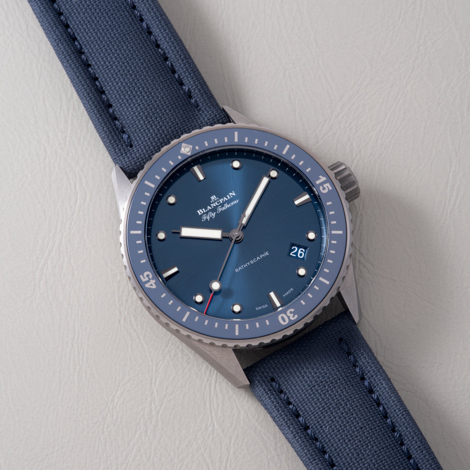تصویر منبع؛ ساعت غواصی سرامیکی Blancpain Fifty Fathoms Bathyscaphe با صفحه آبی