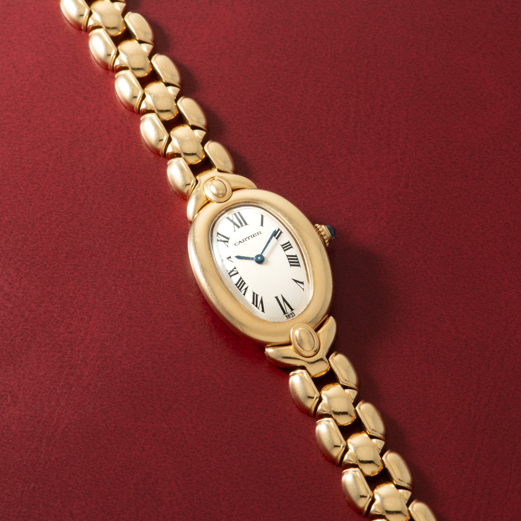 تصویر منبع؛ ساعت مچی زنانه Cartier Baignoire رفرنس 8057912 با دستبند طلای زرد