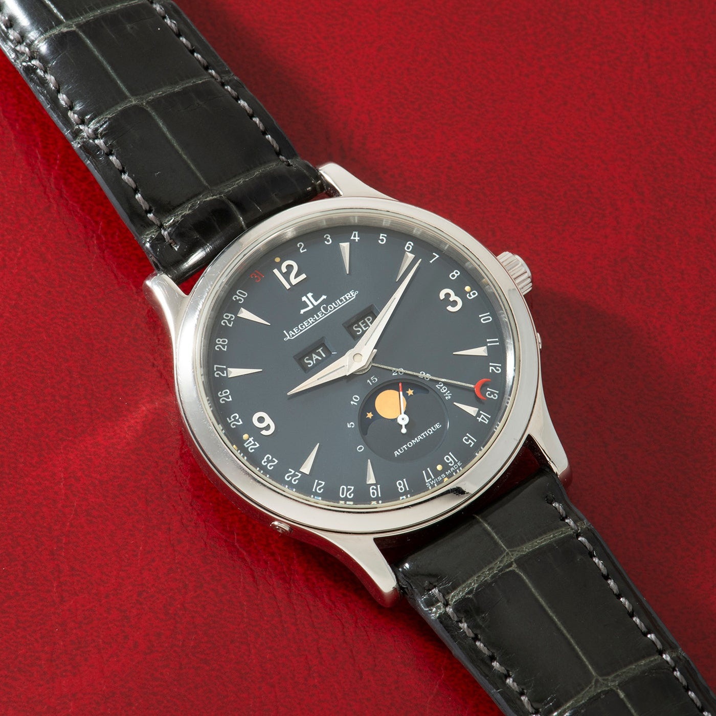 تصویر منبع؛ ساعت مچی Jaeger-LeCoultre Master Control Calendar Moon نسخه محدود پلاتینیوم