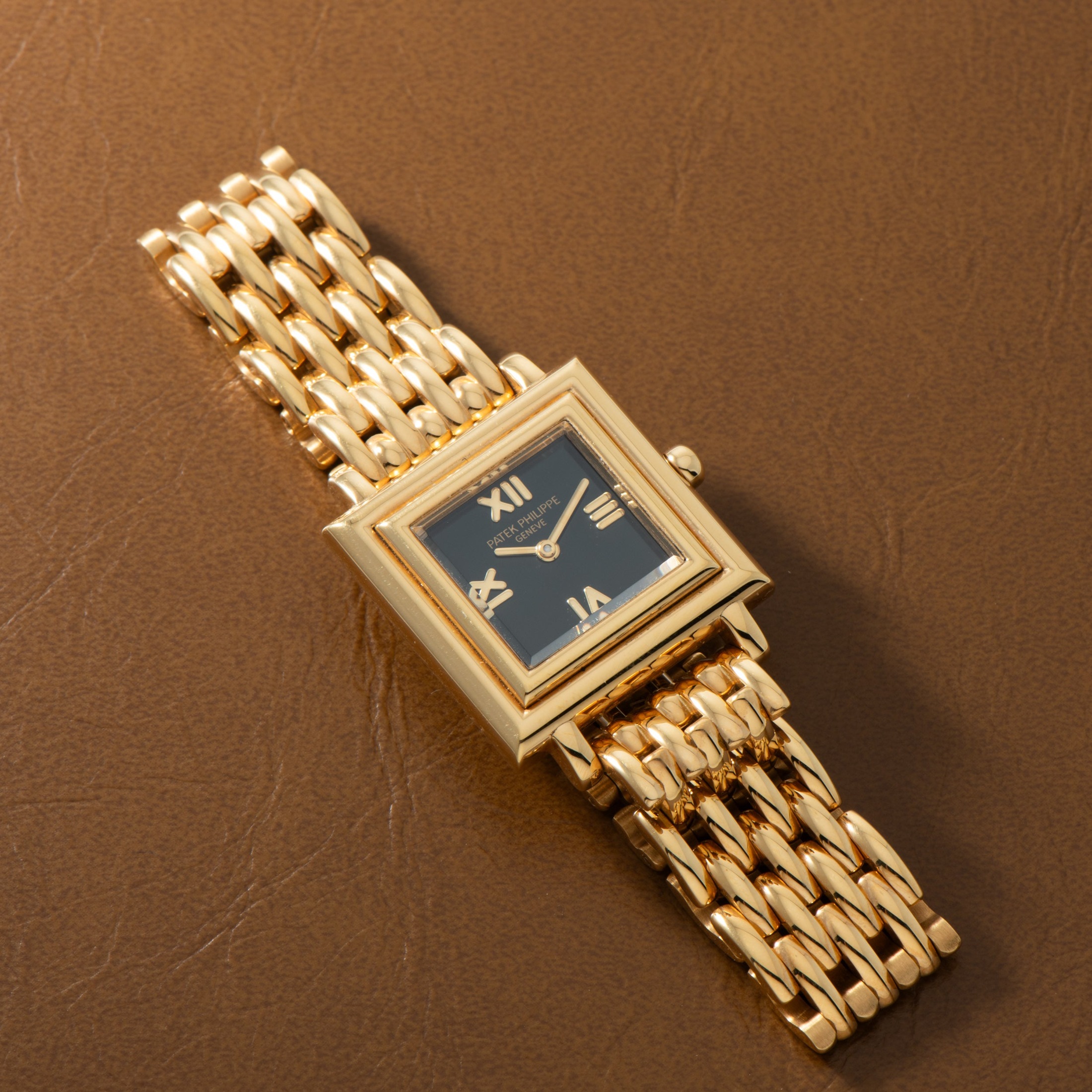 تصویر منبع؛ Patek Philippe Gondolo Ref. 4866/1J-001
