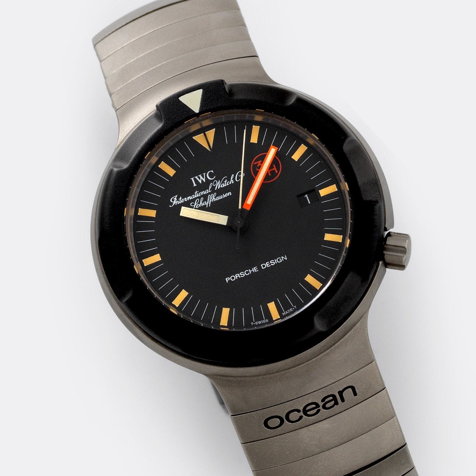 تصویر منبع؛ ساعت مچی IWC مدل Porsche Design Ocean 2000 رفرنس 3314 نسخه نظامی Bund