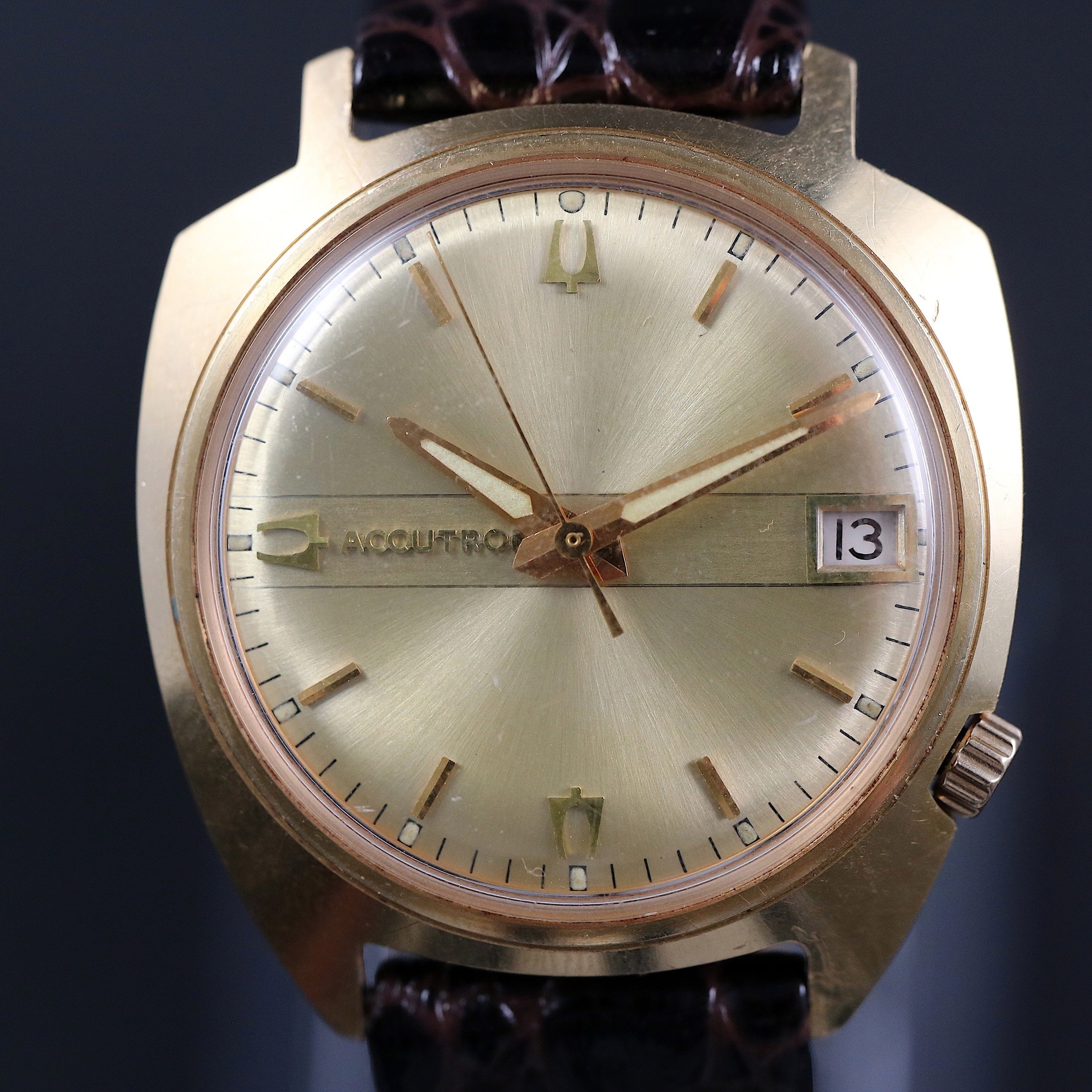 تصویر منبع؛ ساعت مچی Bulova Accutron M7 طلای ۱۴ عیار مدل ۱۹۶۷