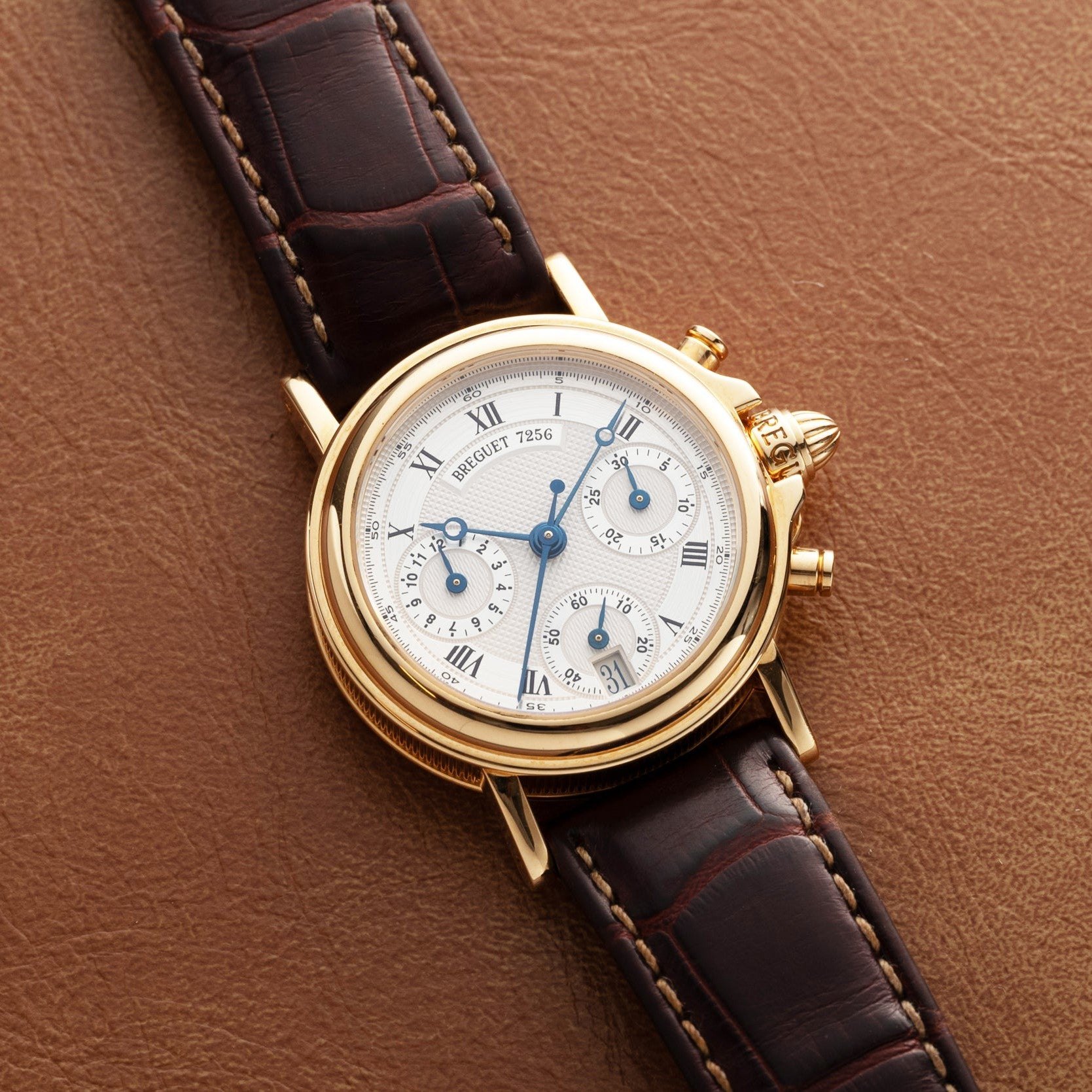 تصویر منبع؛ ساعت مچی زنانه Breguet Marine Chronograph از طلای زرد ۱۸ عیار