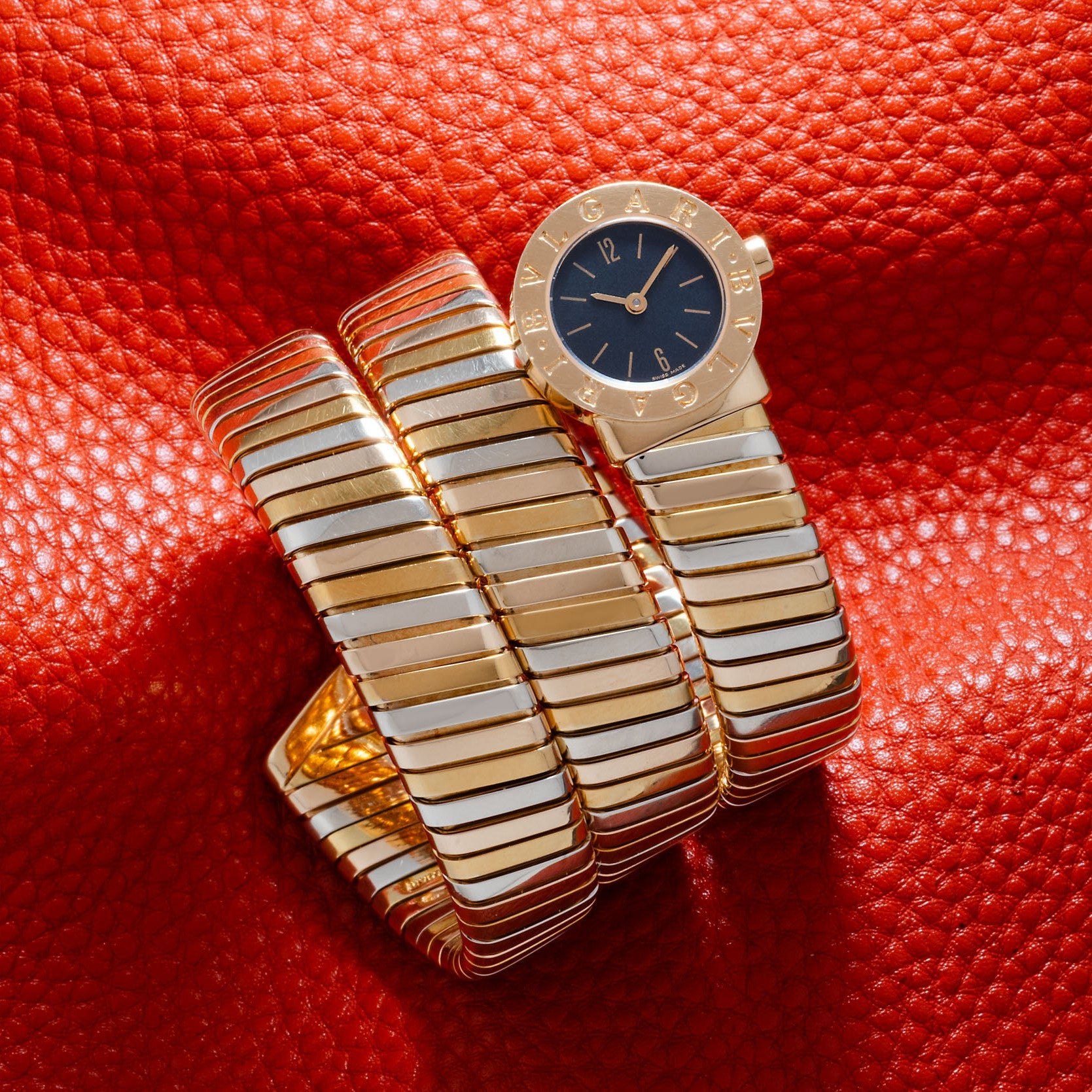 تصویر منبع؛ ساعت مچی زنانه Bvlgari مدل Serpenti Tubogas Tri-Tone