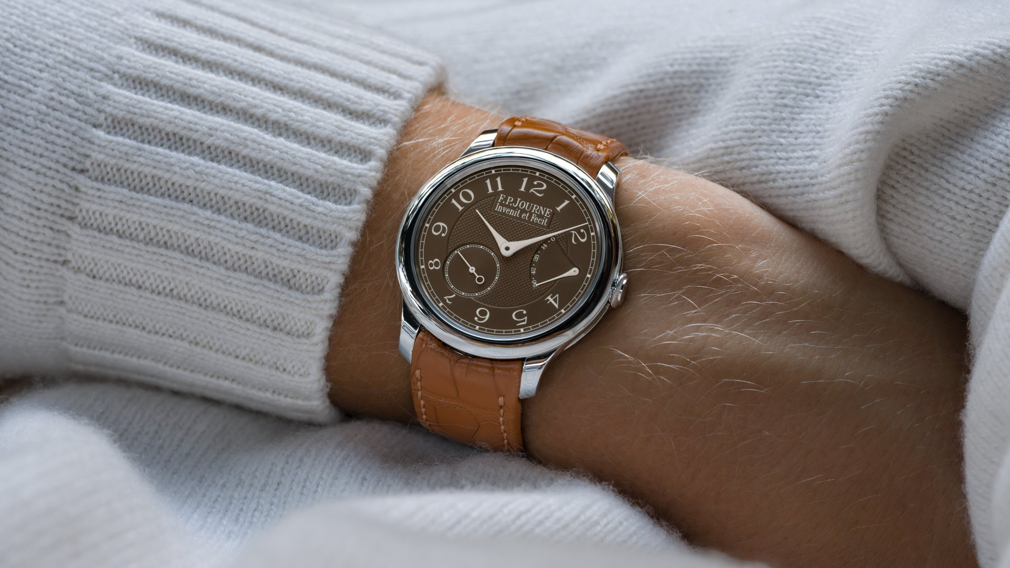 تصویر منبع؛ ساعت مچی اف پی ژورن مدل F.P. Journe Chronomètre Souverain Havana پلاتین