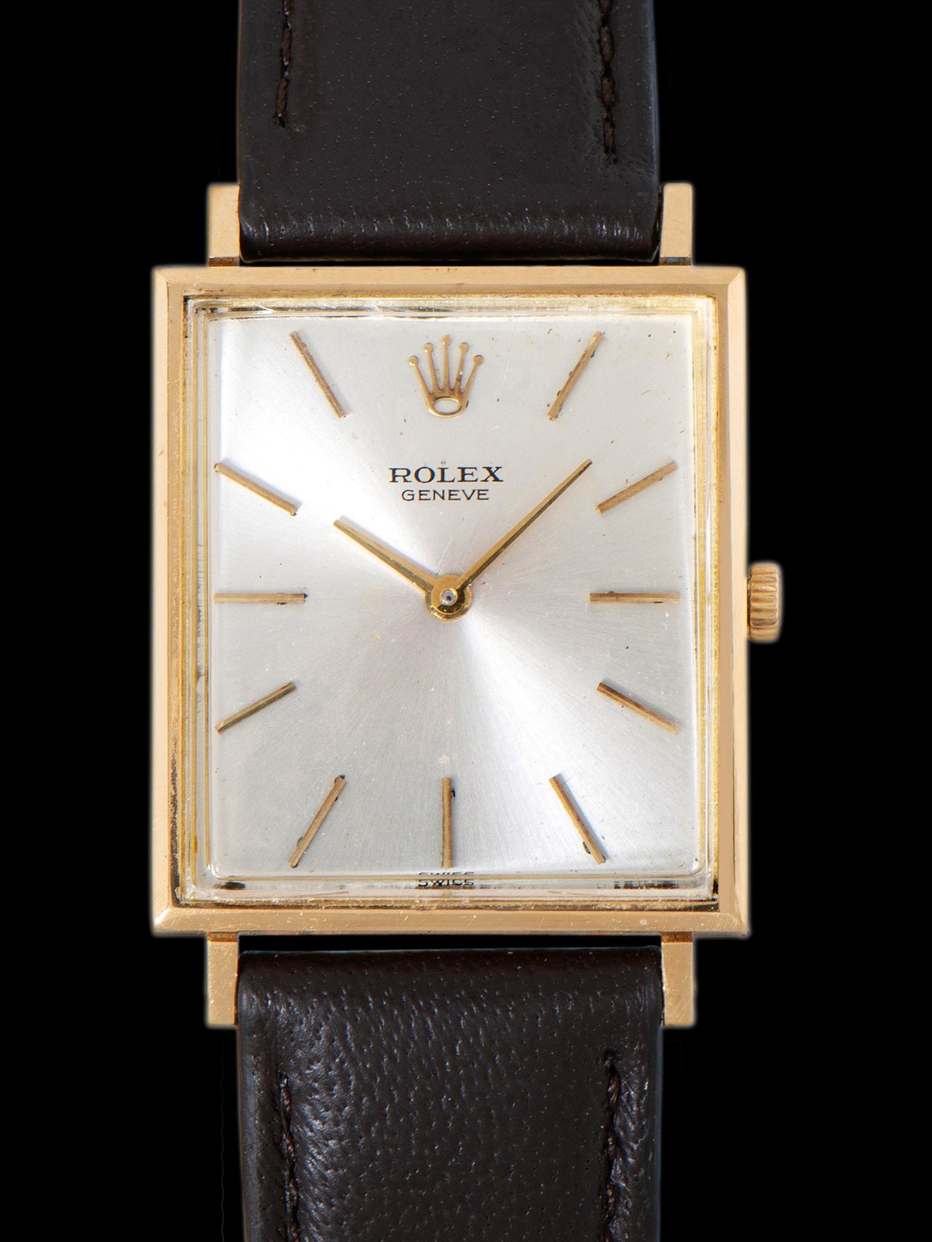 تصویر منبع؛ ساعت مچی Rolex Cellini مدل ۱۹۶۶، طلای زرد ۱۸ عیار، رفرنس 1298/3603J با صفحه نقرهای