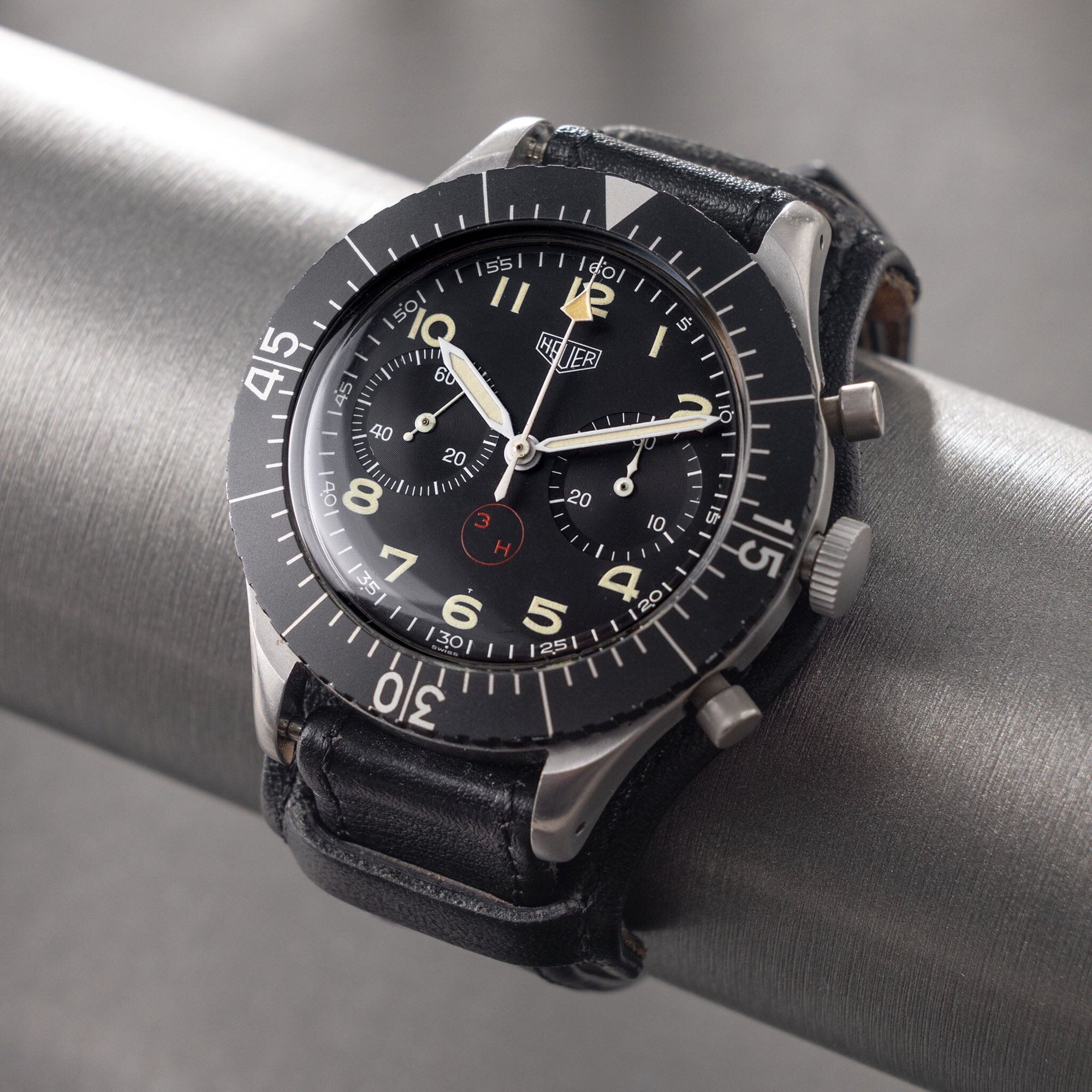 تصویر منبع؛ ساعت مچی کرنوگراف نظامی Heuer Bundeswehr رفرنس 1550SG