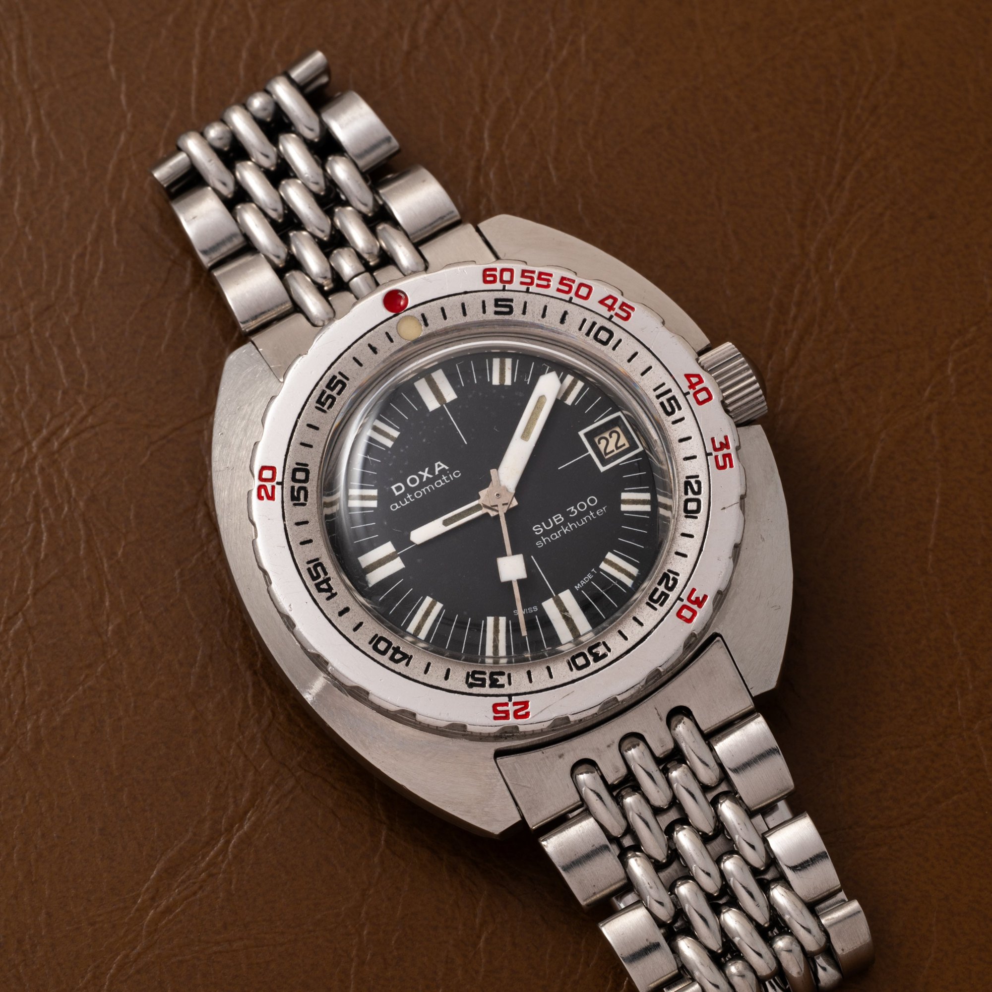 تصویر منبع؛ ساعت مچی غواصی DOXA SUB 300 'No-T' Sharkhunter