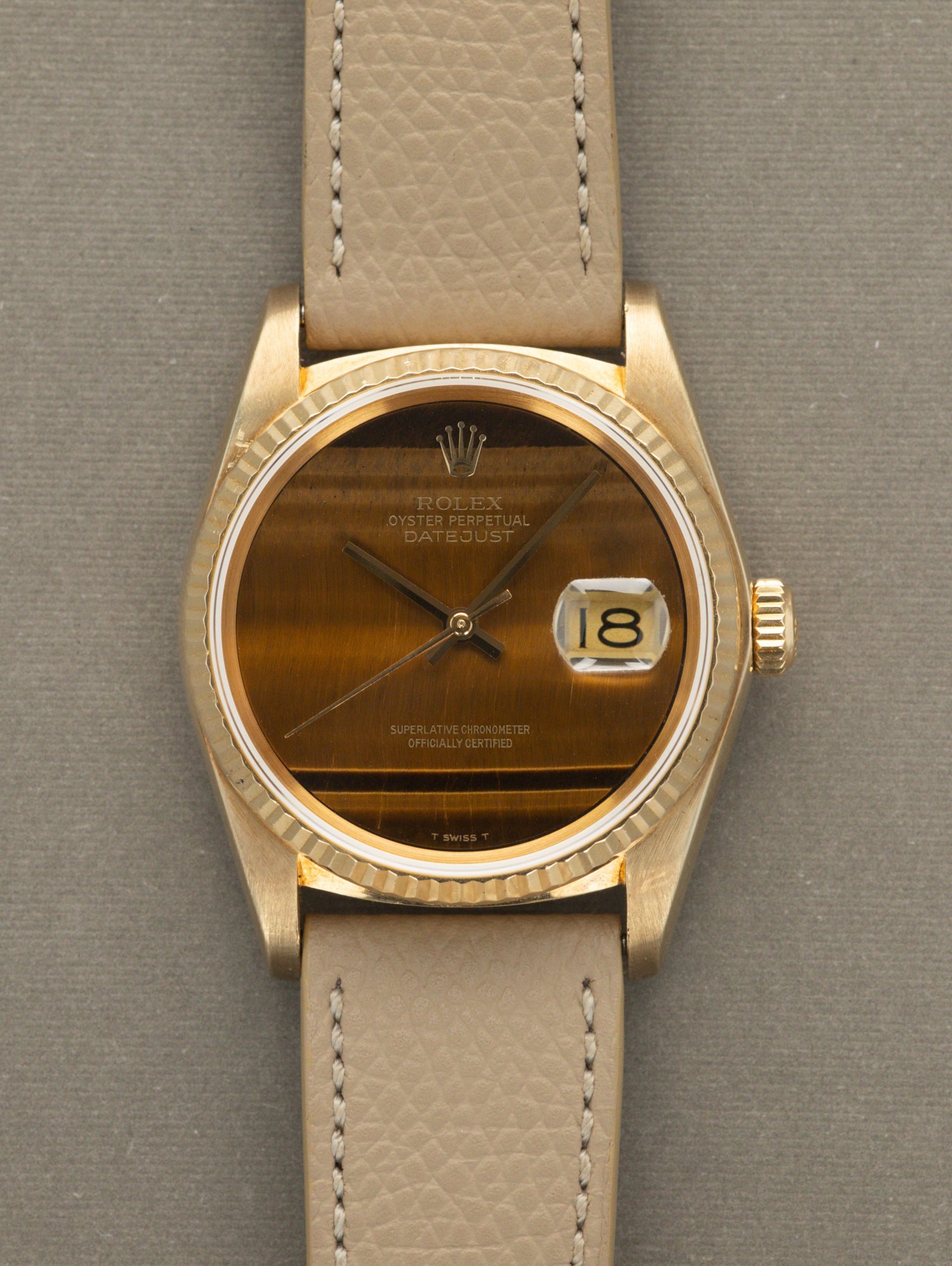 تصویر منبع؛ ساعت مچی رولکس Rolex Datejust Ref. 16018 با صفحه سنگ چشم ببر