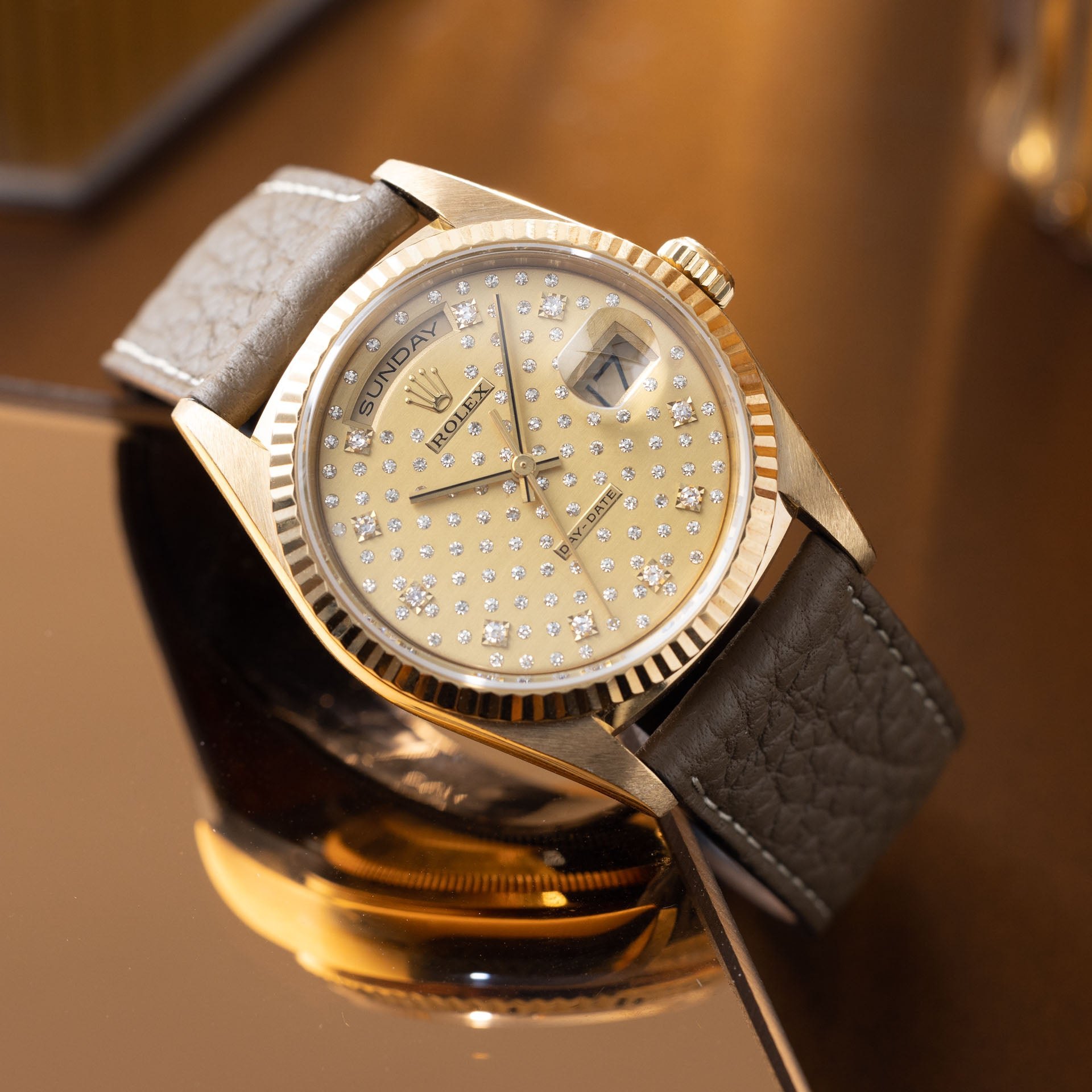 تصویر منبع؛ ساعت مچی Rolex Day-Date 18238 با صفحه الماس Pleiades