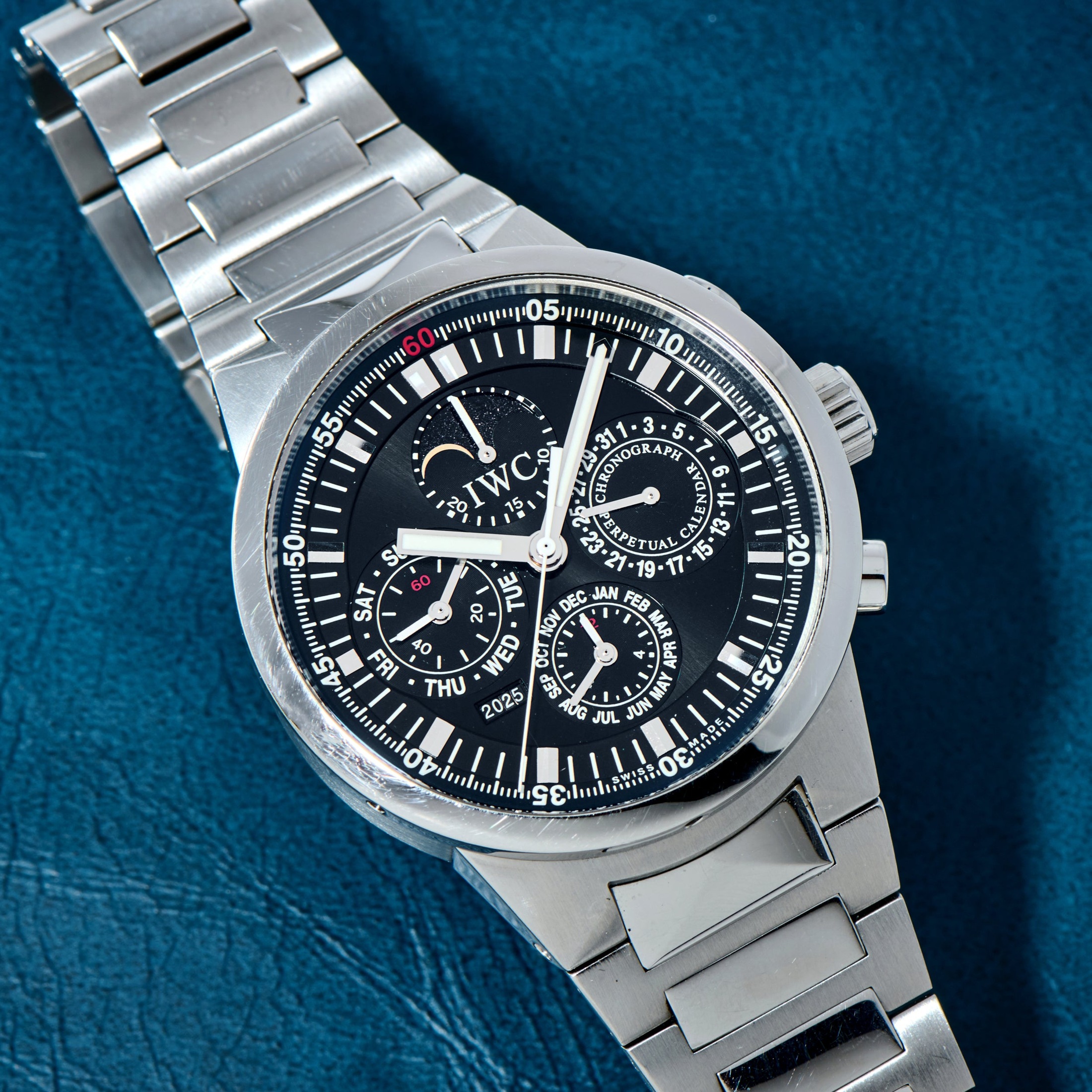 تصویر منبع؛ ساعت مچی IWC Perpetual Calendar Chronograph رفرنس IW375615