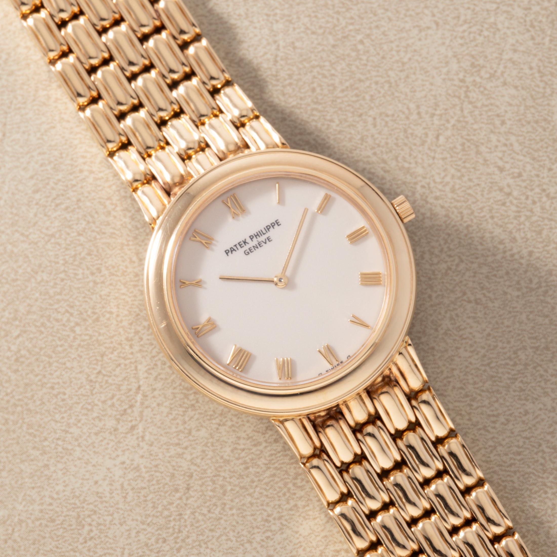 تصویر منبع؛ ساعت Patek Philippe Calatrava Ref. 3913/001