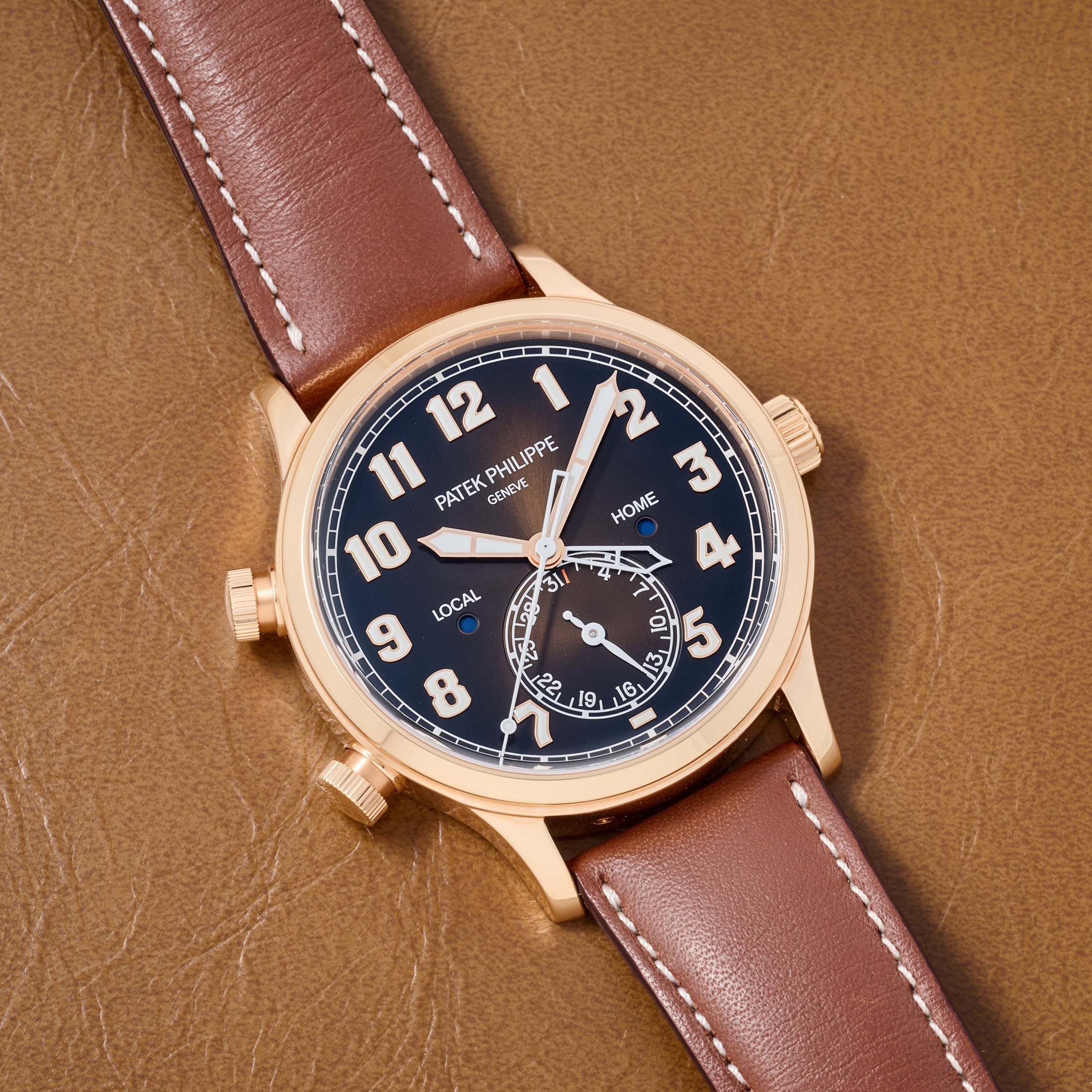 تصویر منبع؛ ساعت Patek Philippe Calatrava Pilot Travel Time Ref. 5524R-001