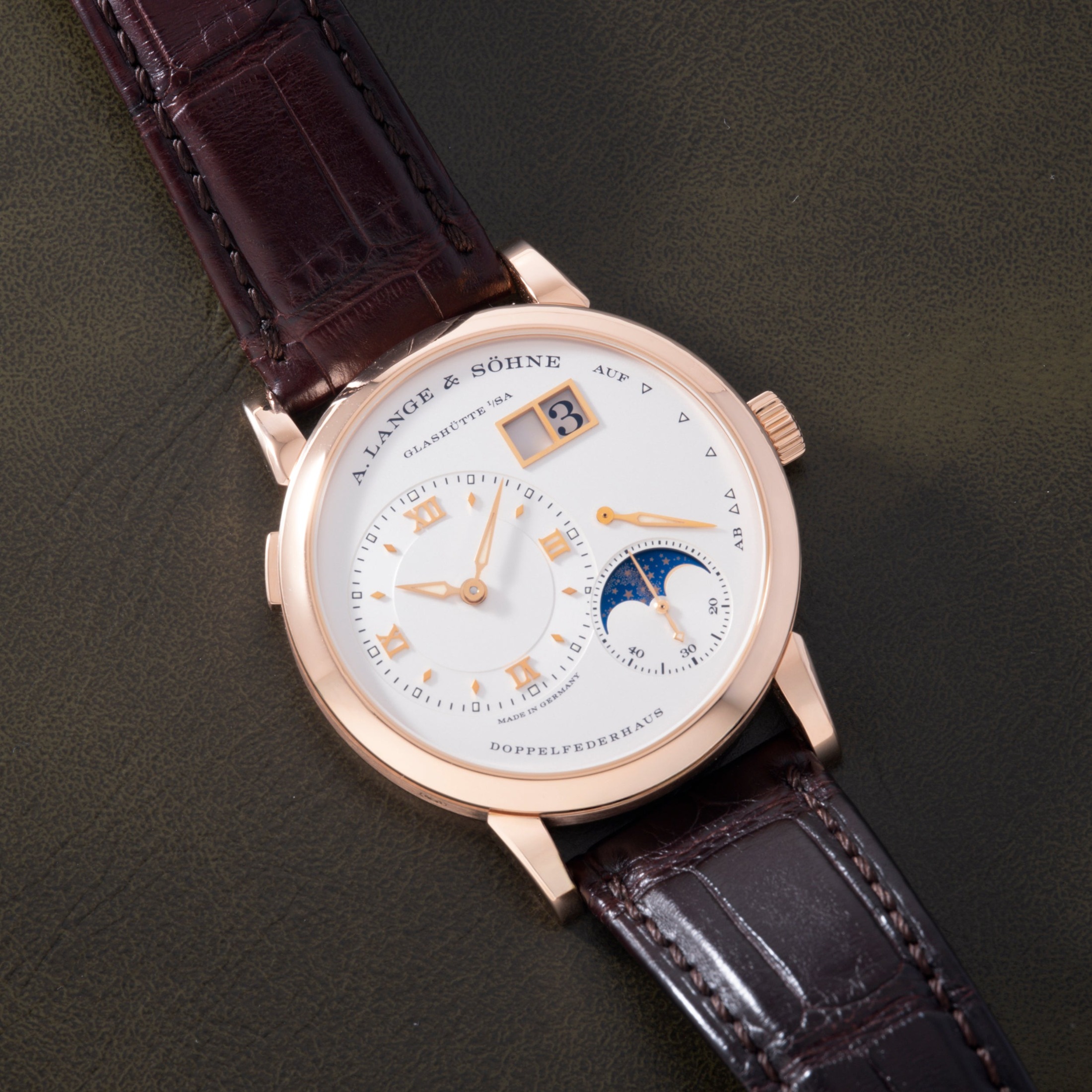 تصویر منبع؛ ساعت A.Lange & Söhne مدل Lange 1 Moonphase
