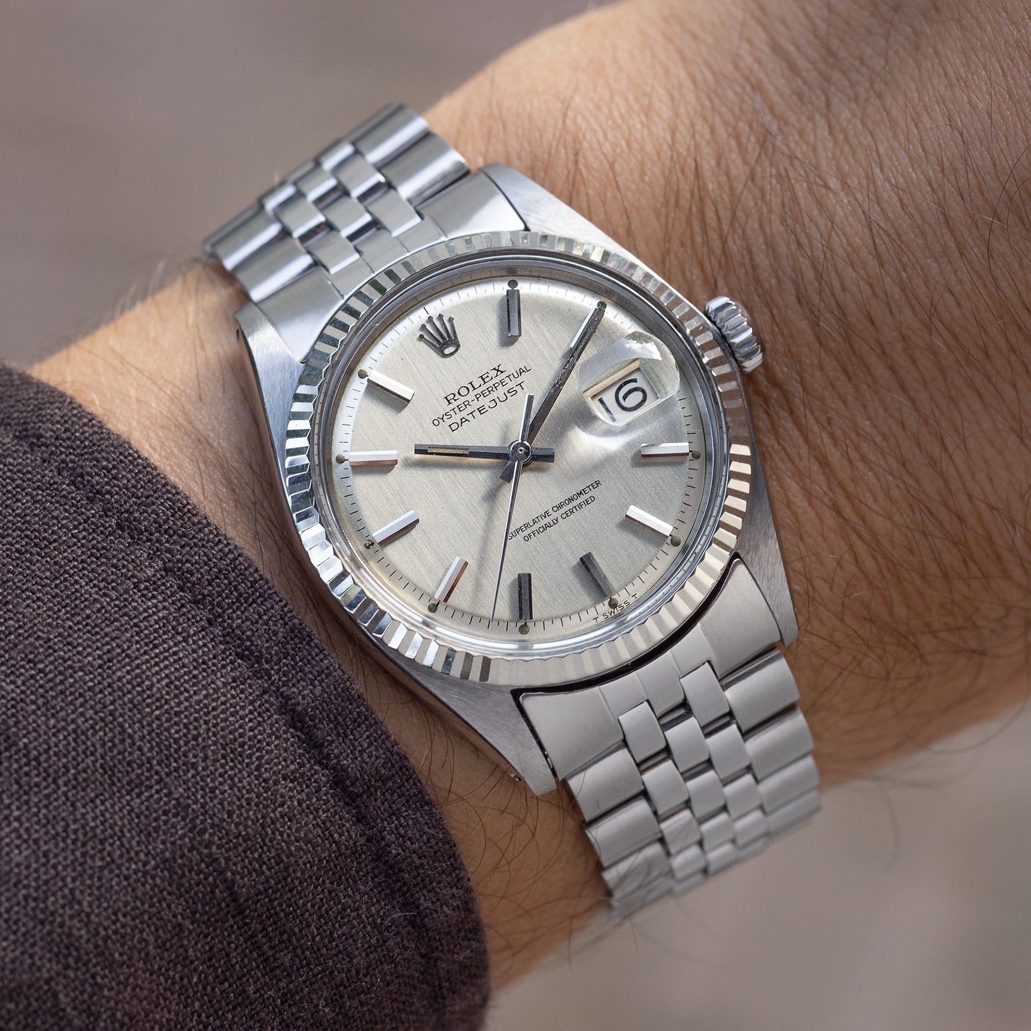 ساعت مچی رولکس Datejust رفرنس 1601 با صفحه بافت عمودی نقرهای، حدود ۱۹۶۶