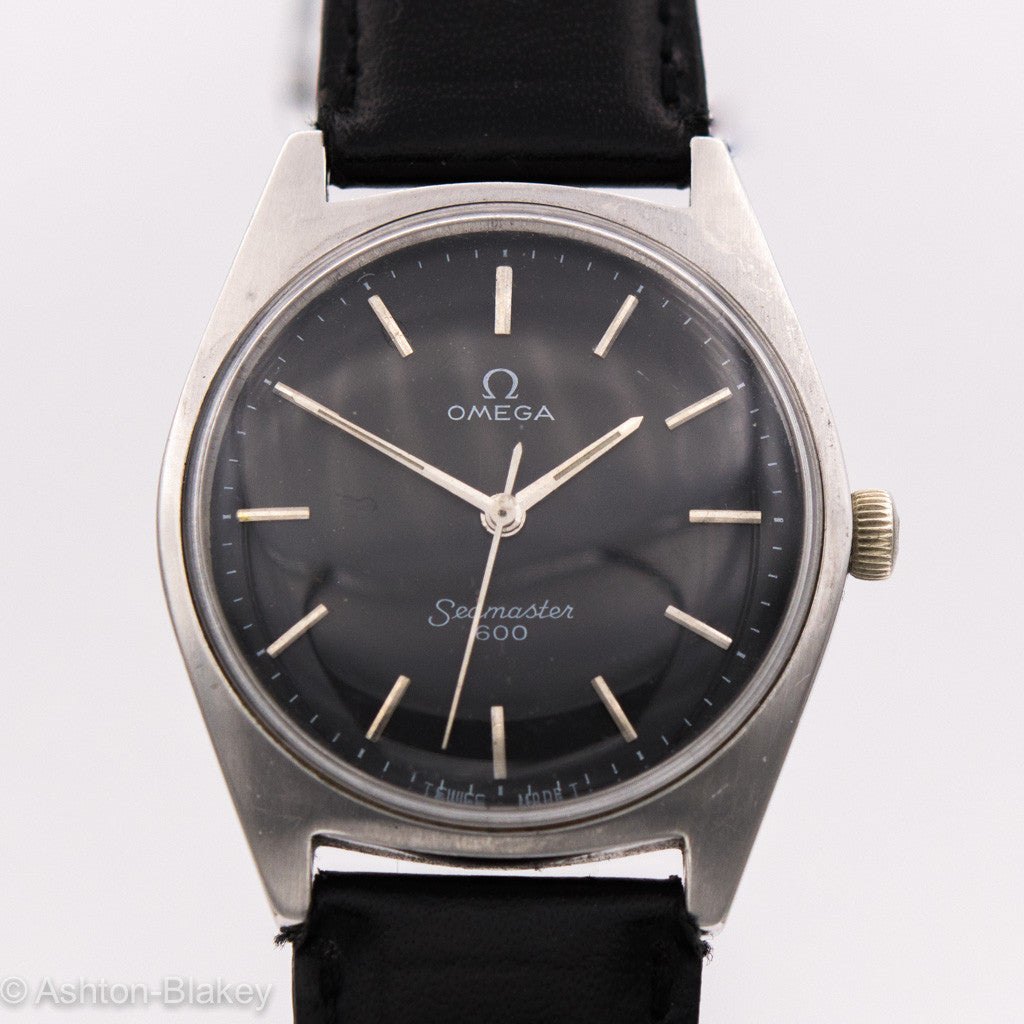 تصویر منبع؛ ساعت مچی وینتیج OMEGA Seamaster 600 کالیبر 601 کوکی دستی حدود ۱۹۶۵