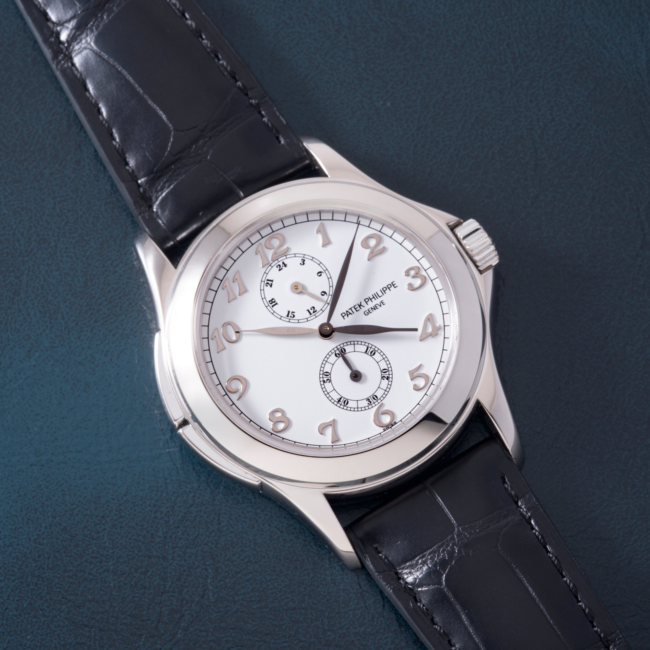 تصویر منبع؛ ساعت Patek Philippe Calatrava Travel Time