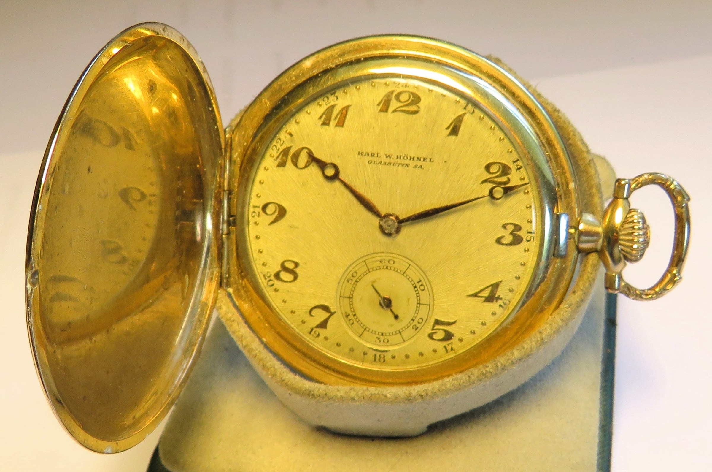 ساعت جیبی دربدار Carl W. Höhnel Glashütte با روکش طلا حدود ۱۹۳۰