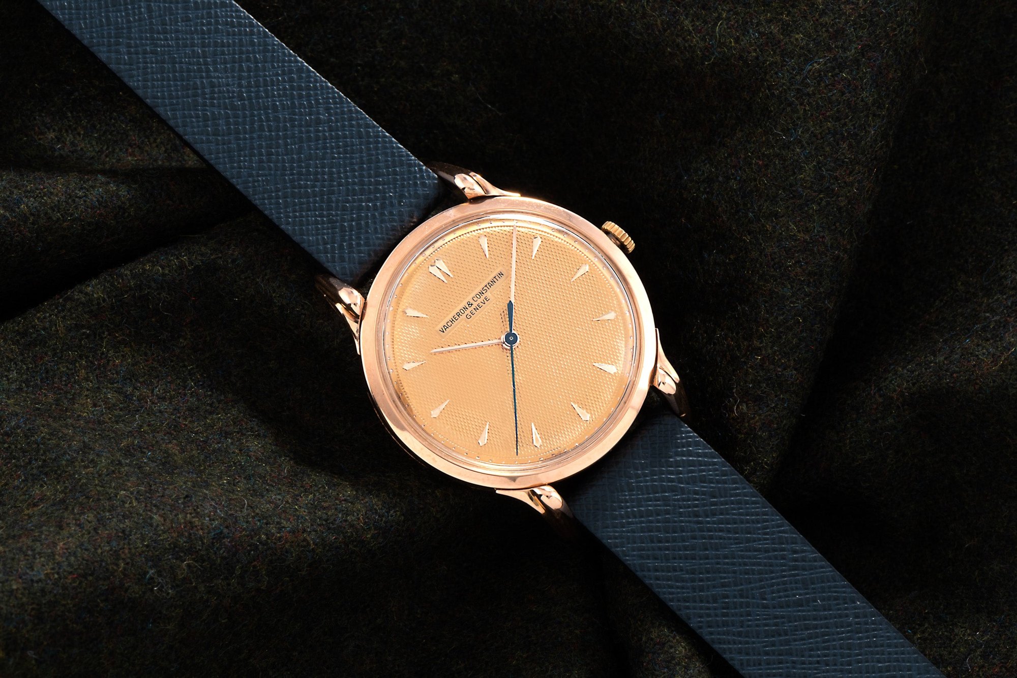 تصویر منبع؛ ساعت مچی واشرون کنستانتین Vacheron Constantin 'Fancy' Lug Dress Watch با کالیبر P 454/5B