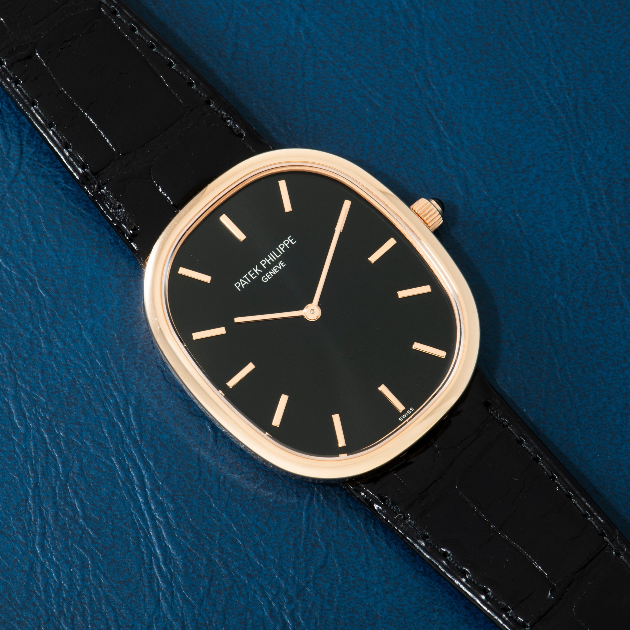 تصویر منبع؛ ساعت Patek Philippe Ellipse مدل 5738R