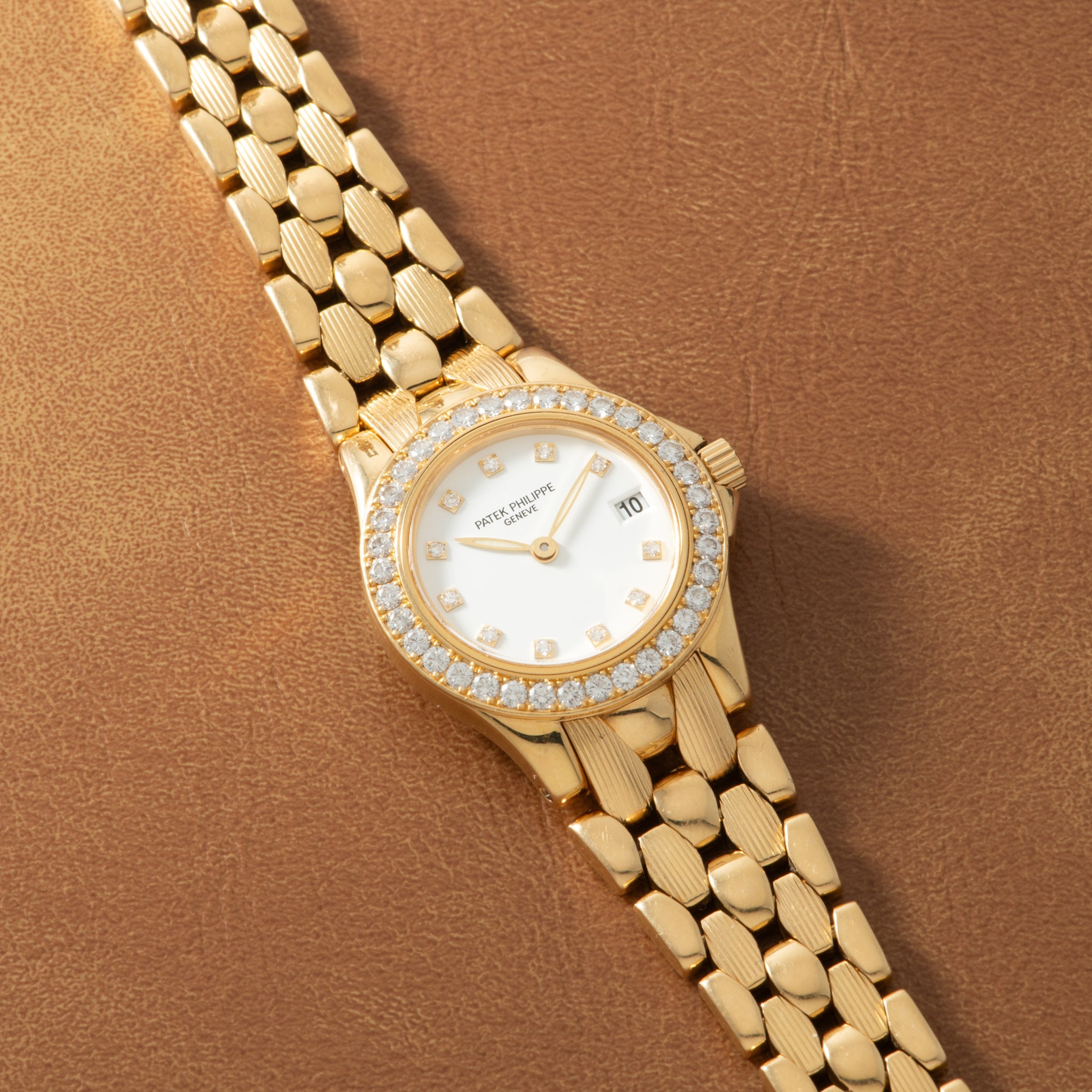 تصویر منبع؛ ساعت زنانه Patek Philippe Neptune مدل Diamonds