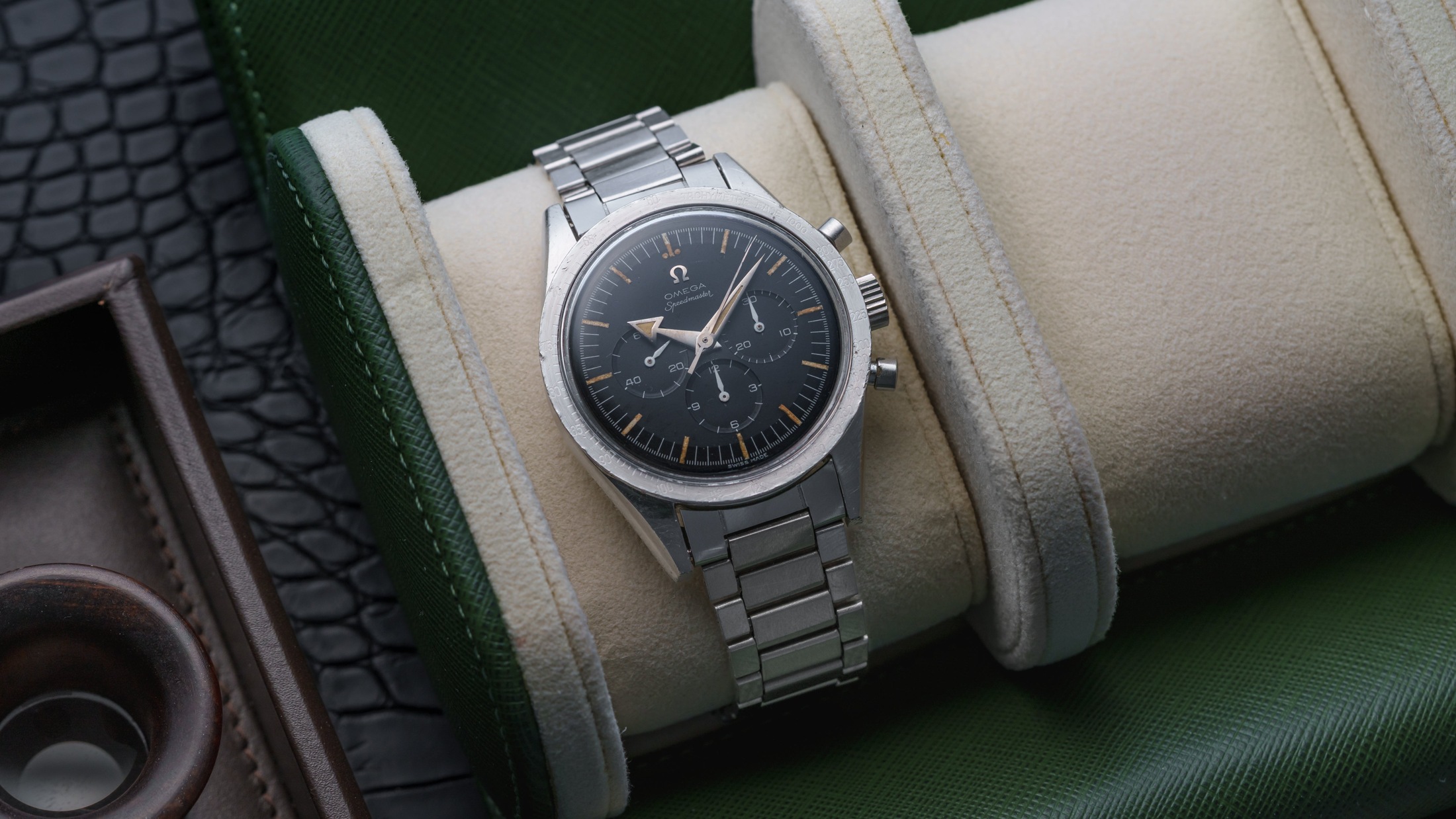 تصویر منبع؛ ساعت مچی Omega Speedmaster رفرنس 2915-1