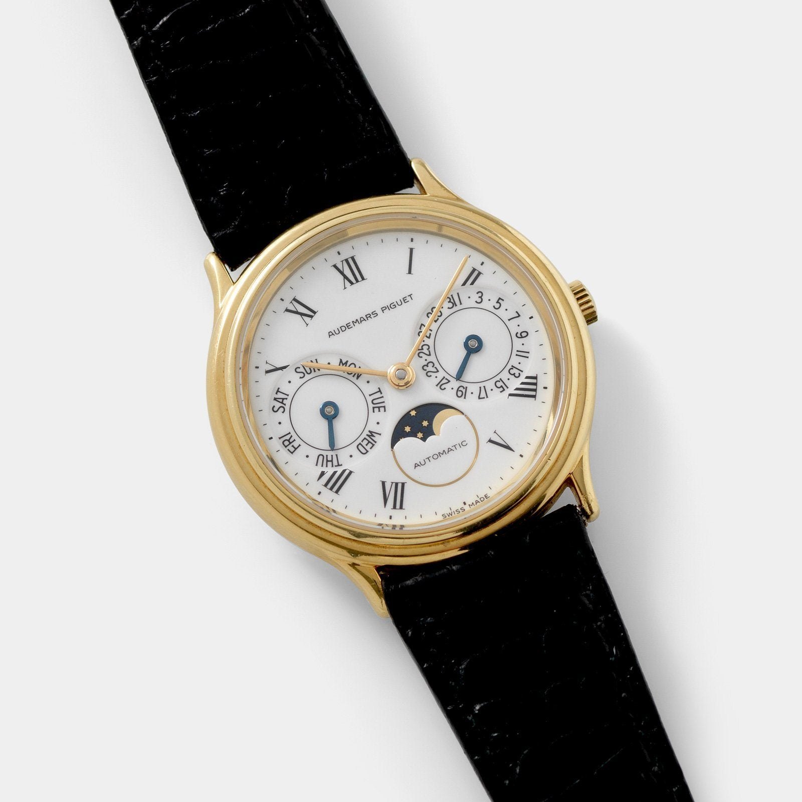 تصویر منبع؛ ساعت مچی Audemars Piguet Automatic Calendar طلا زرد رفرنس 25589