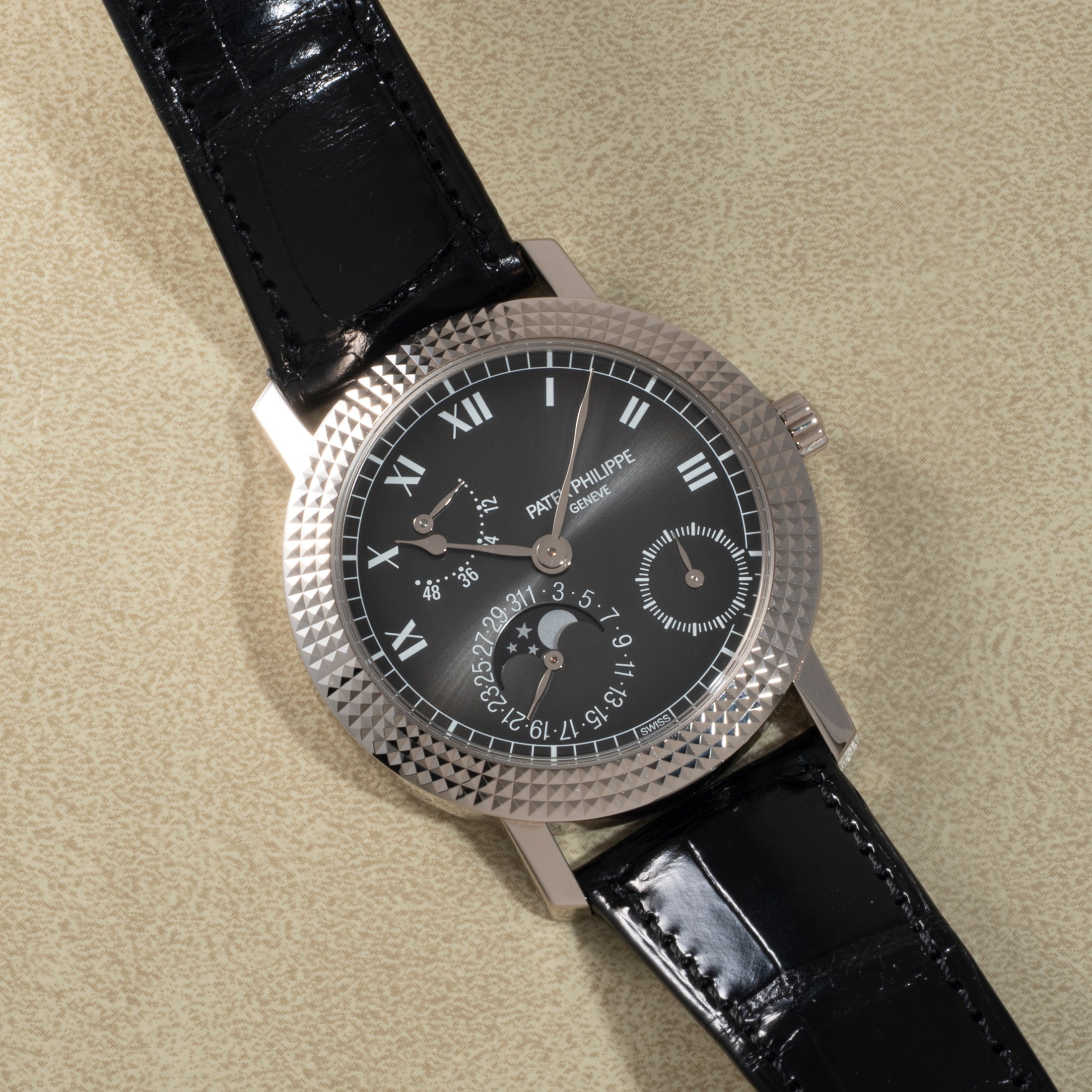 تصویر منبع؛ ساعت مچی Patek Philippe Calatrava رفرنس 5057G نسخه Cortina 50th Anniversary