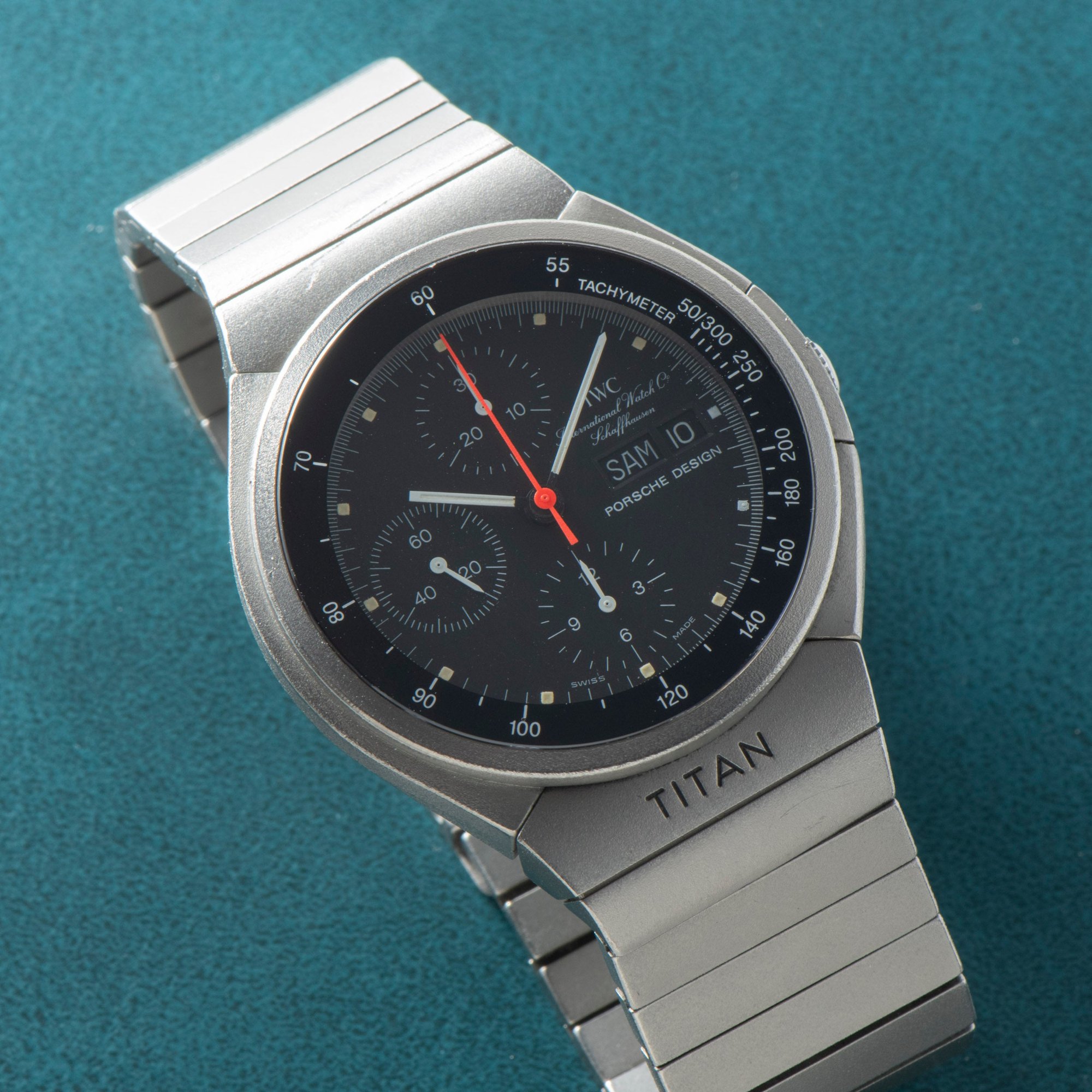 تصویر منبع؛ ساعت مچی IWC Porsche Design Chronograph Titan