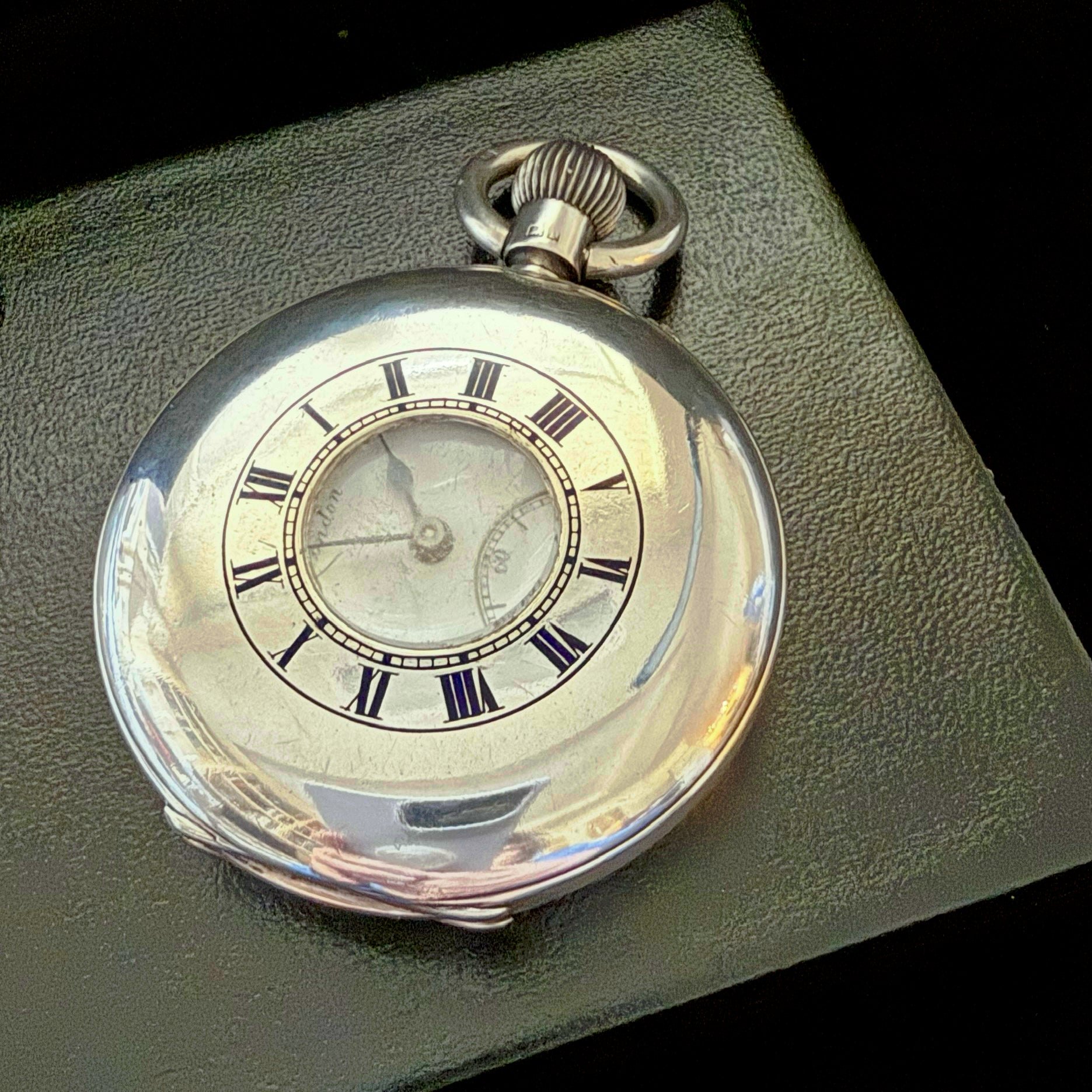 تصویر منبع؛ ساعت جیبی هافهانتر نقره J.W. Benson لودگیت ۱۹۱۸