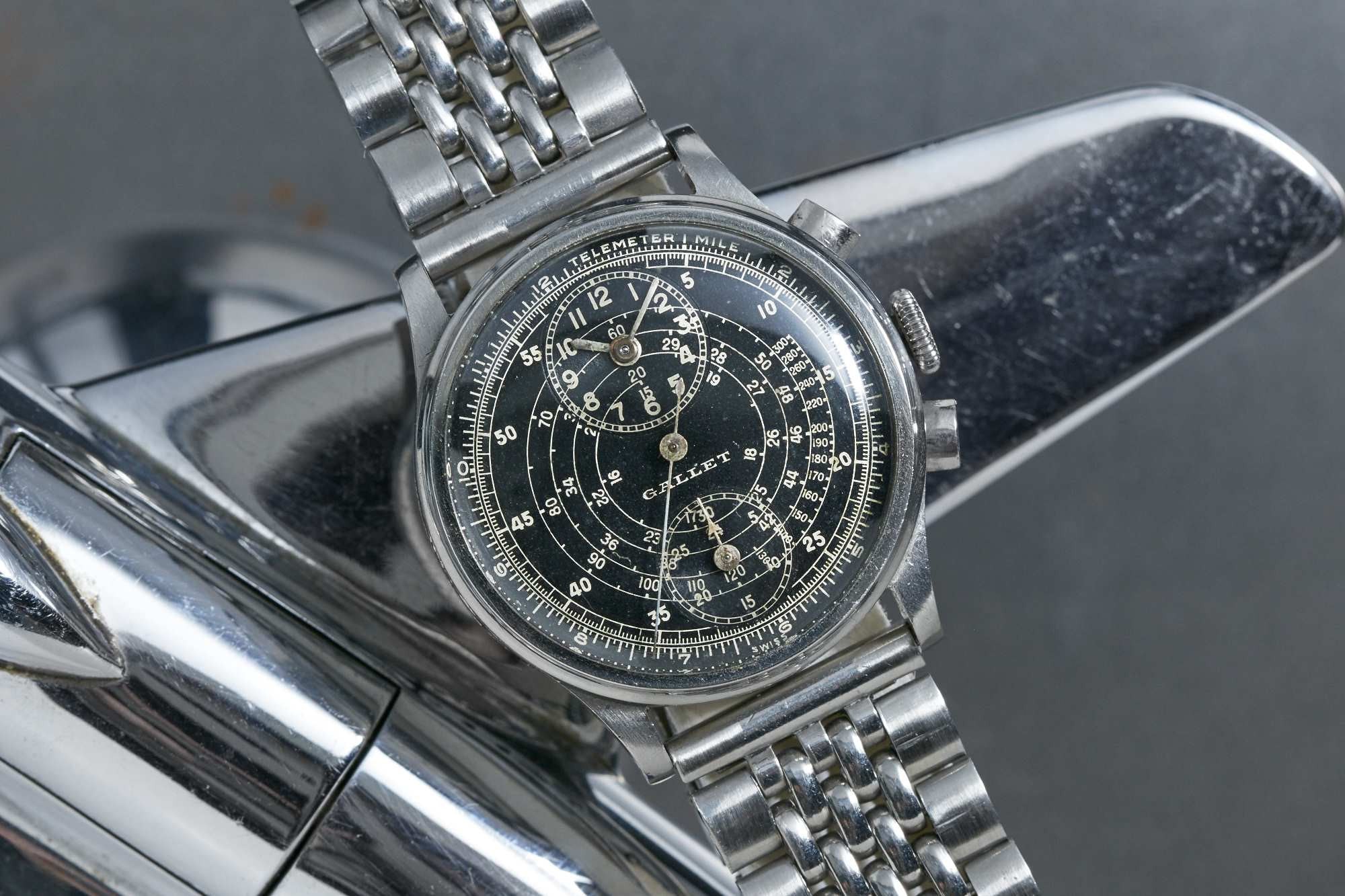 تصویر منبع؛ ساعت مچی کرنوگراف Gallet مدل MultiChron Regulator
