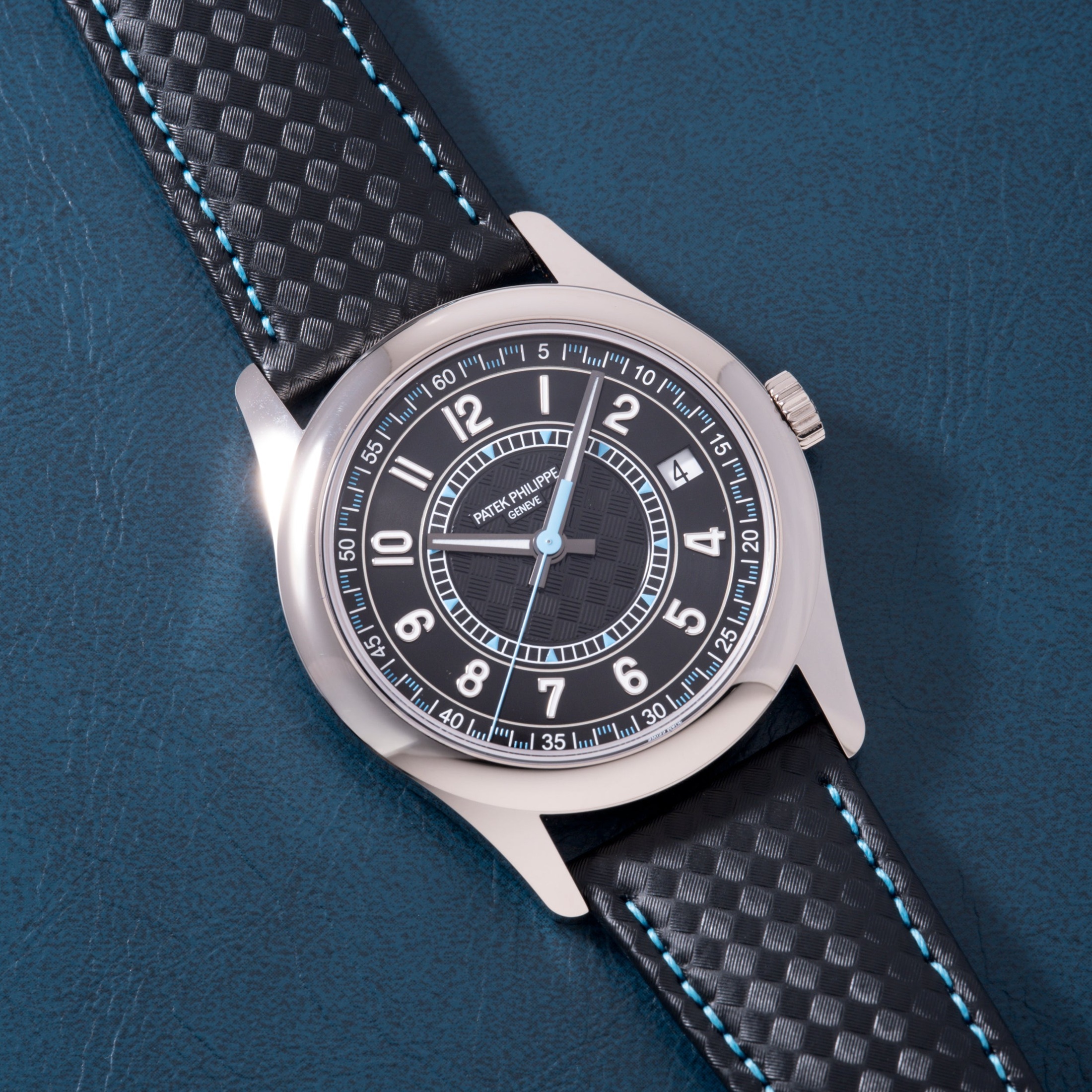 تصویر منبع؛ Patek Philippe Calatrava Reference 6007G-011