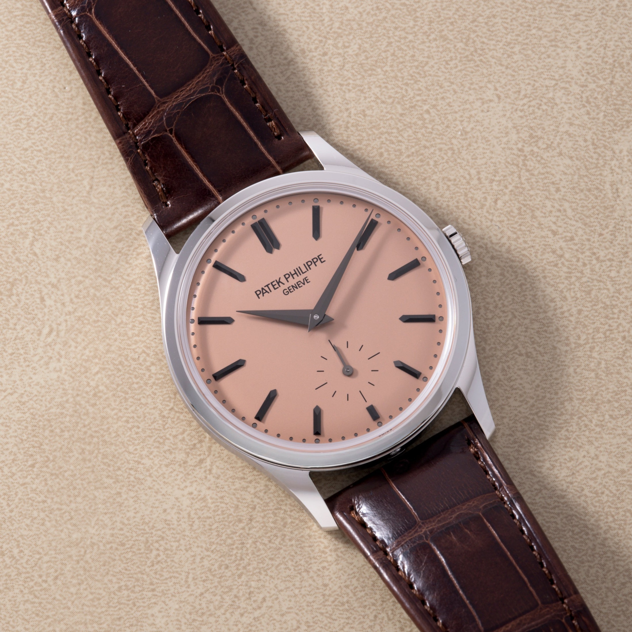 تصویر منبع؛ ساعت Patek Philippe Calatrava Ref. 6196P-001