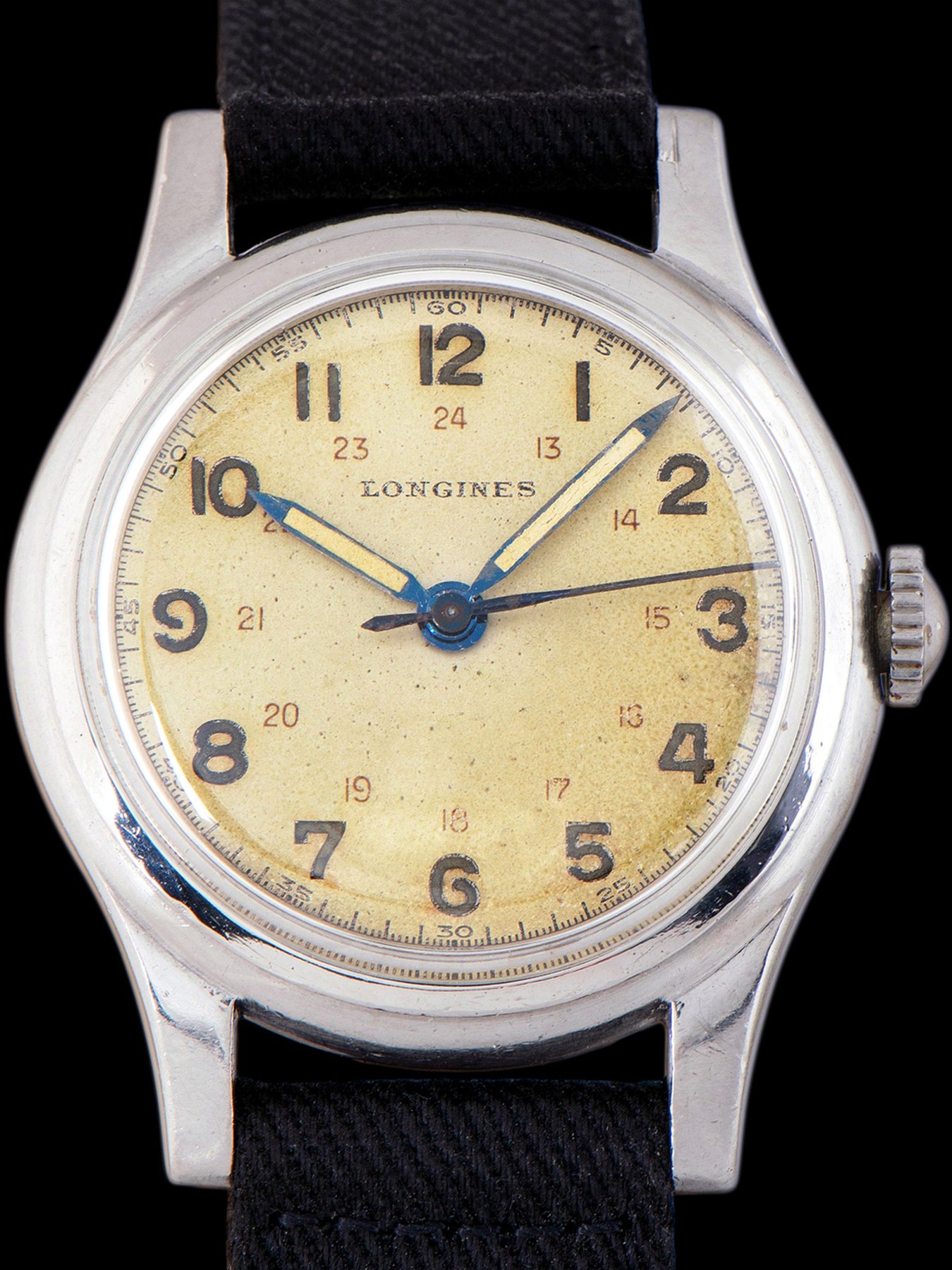 تصویر منبع؛ ساعت مچی Longines Sei-Tacche رفرنس 23788 با صفحه نظامی تروپیکال