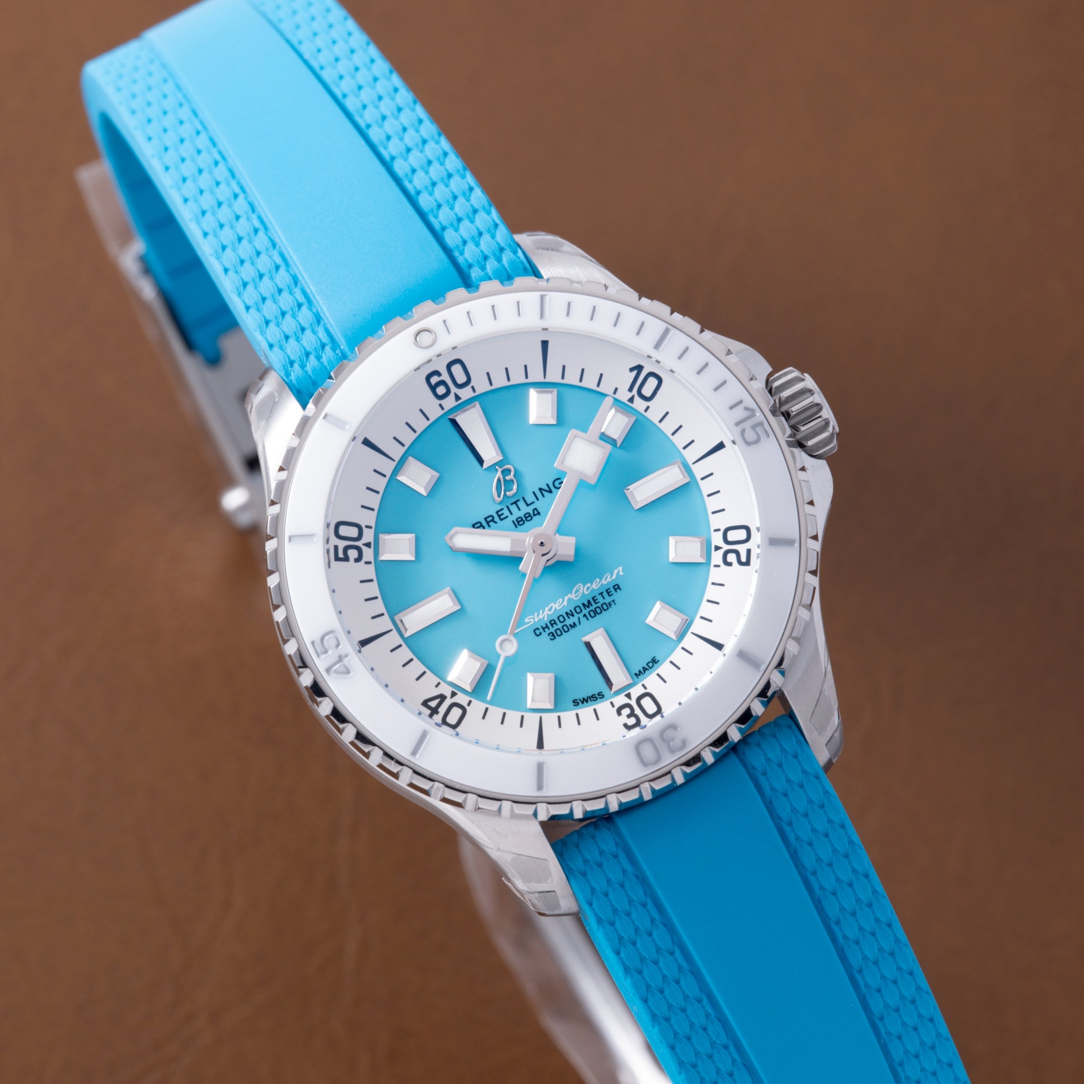 تصویر منبع؛ Breitling Superocean Automatic 36