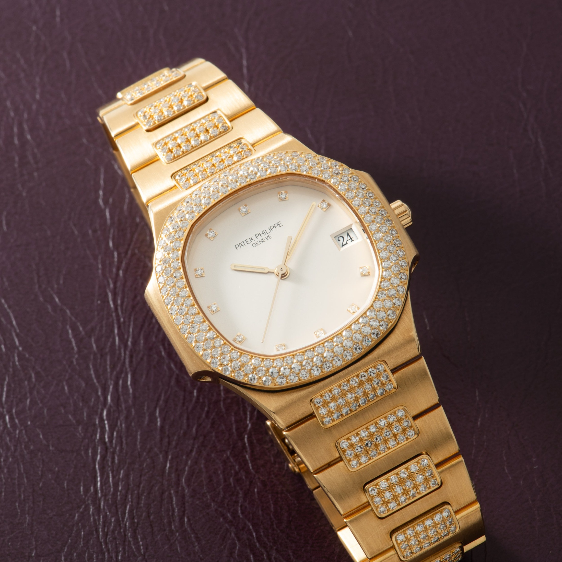 تصویر منبع؛ ساعت Patek Philippe Nautilus Ladies Diamonds Ref. 3900/5J-001