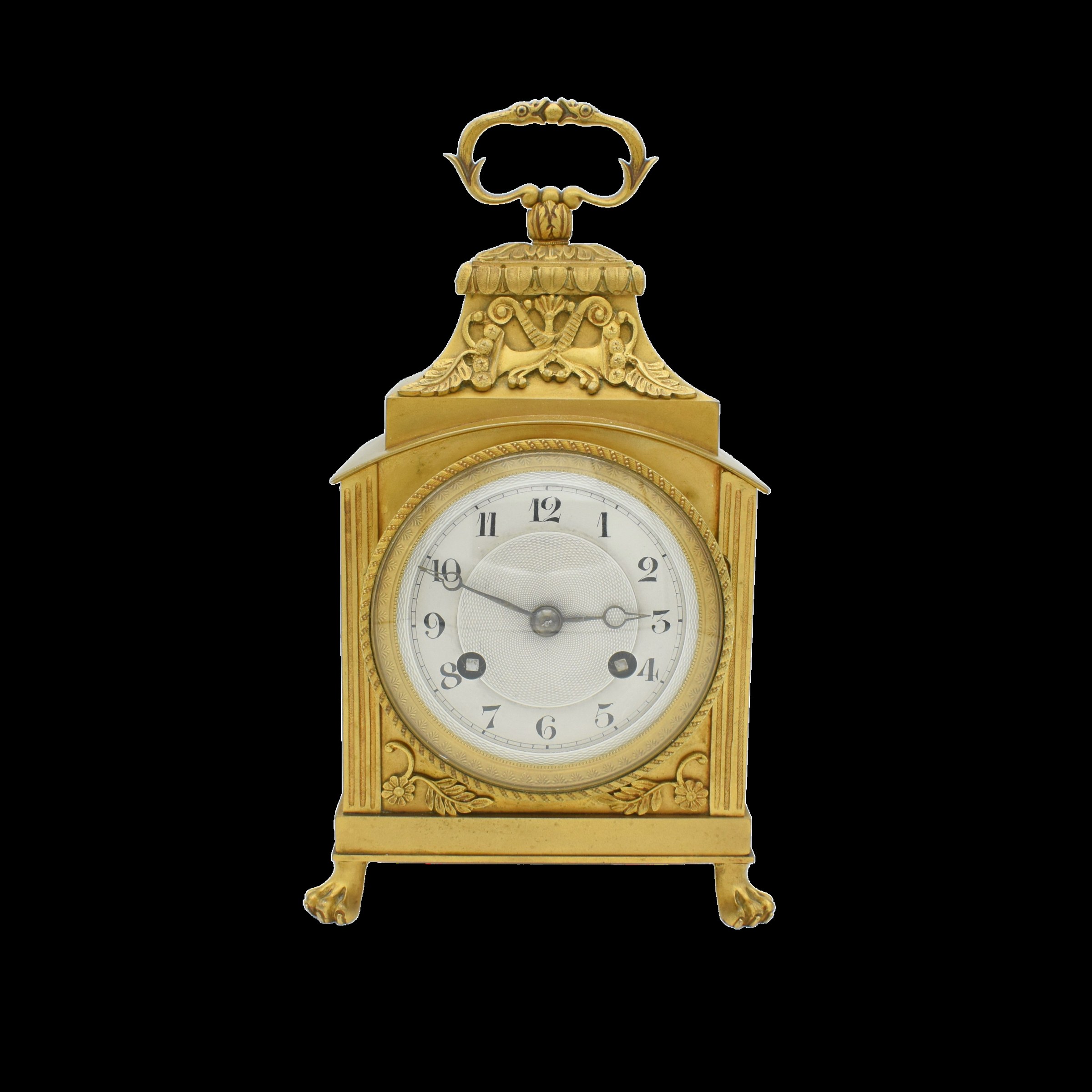 ساعت رومیزی Pendule d’Officier با نقوش آلات موسیقی و قاب زراندود، حدود ۱۸۹۰