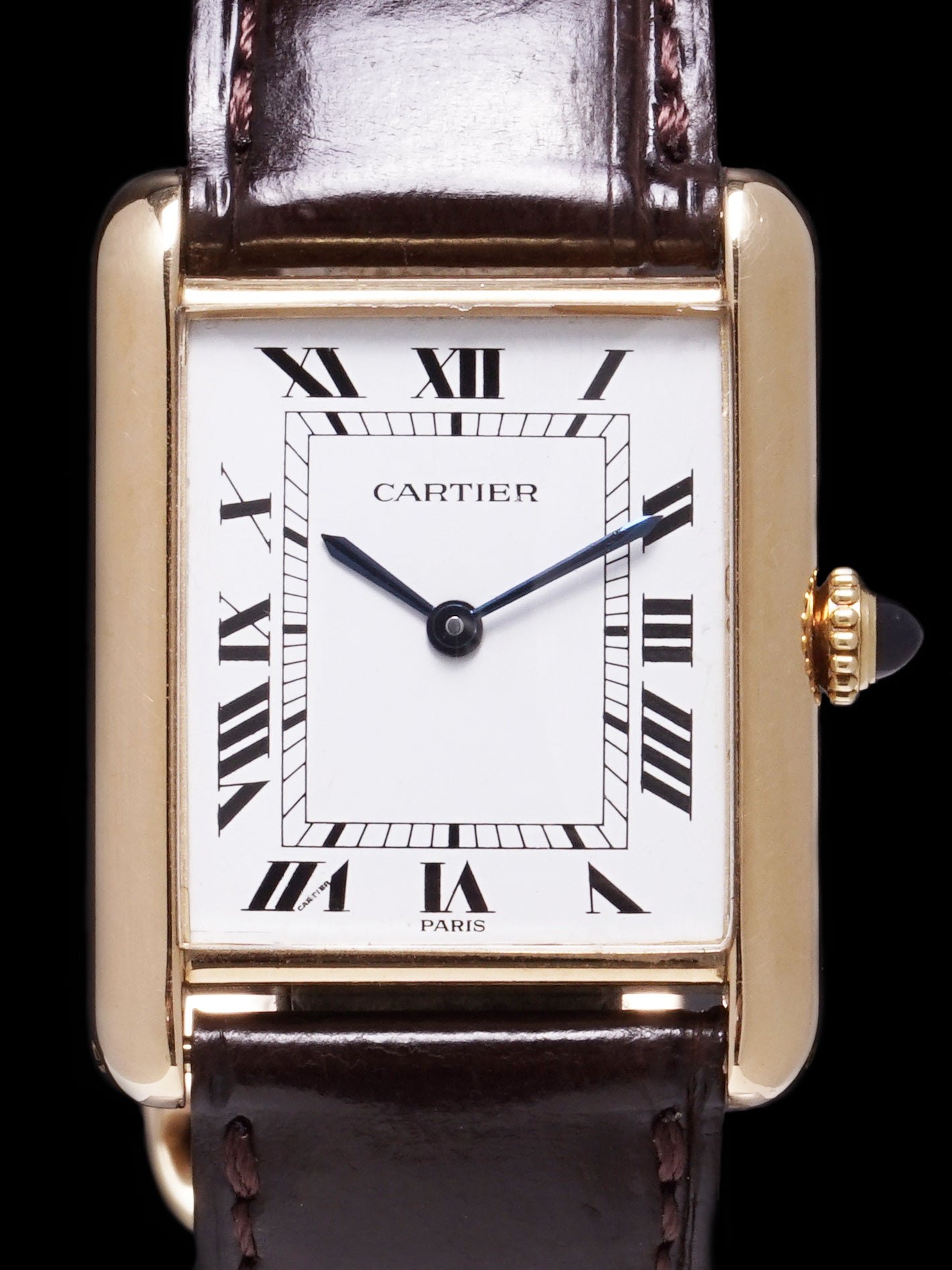 تصویر منبع؛ ساعت مچی زنانه Cartier Tank متعلق به دهه ۱۹۷۰ از طلای زرد ۱۸ عیار