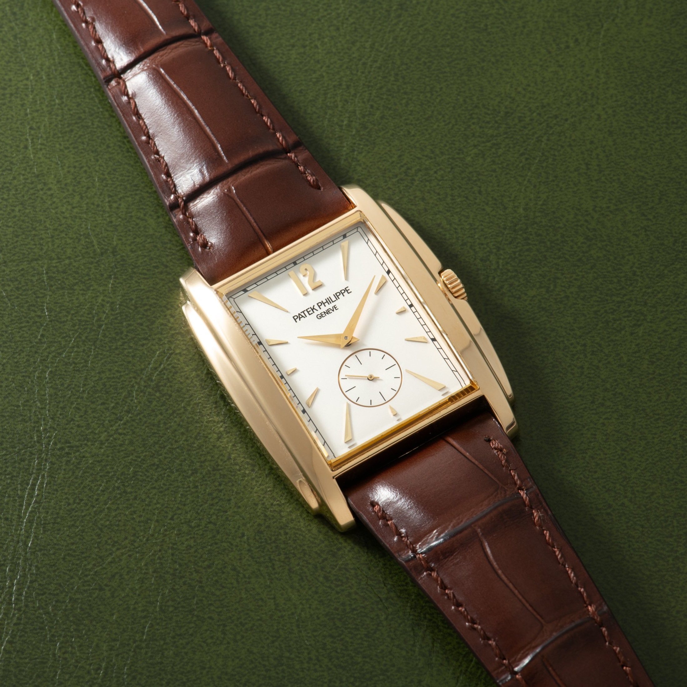 تصویر منبع؛ ساعت Patek Philippe Gondolo Ref. 5124J