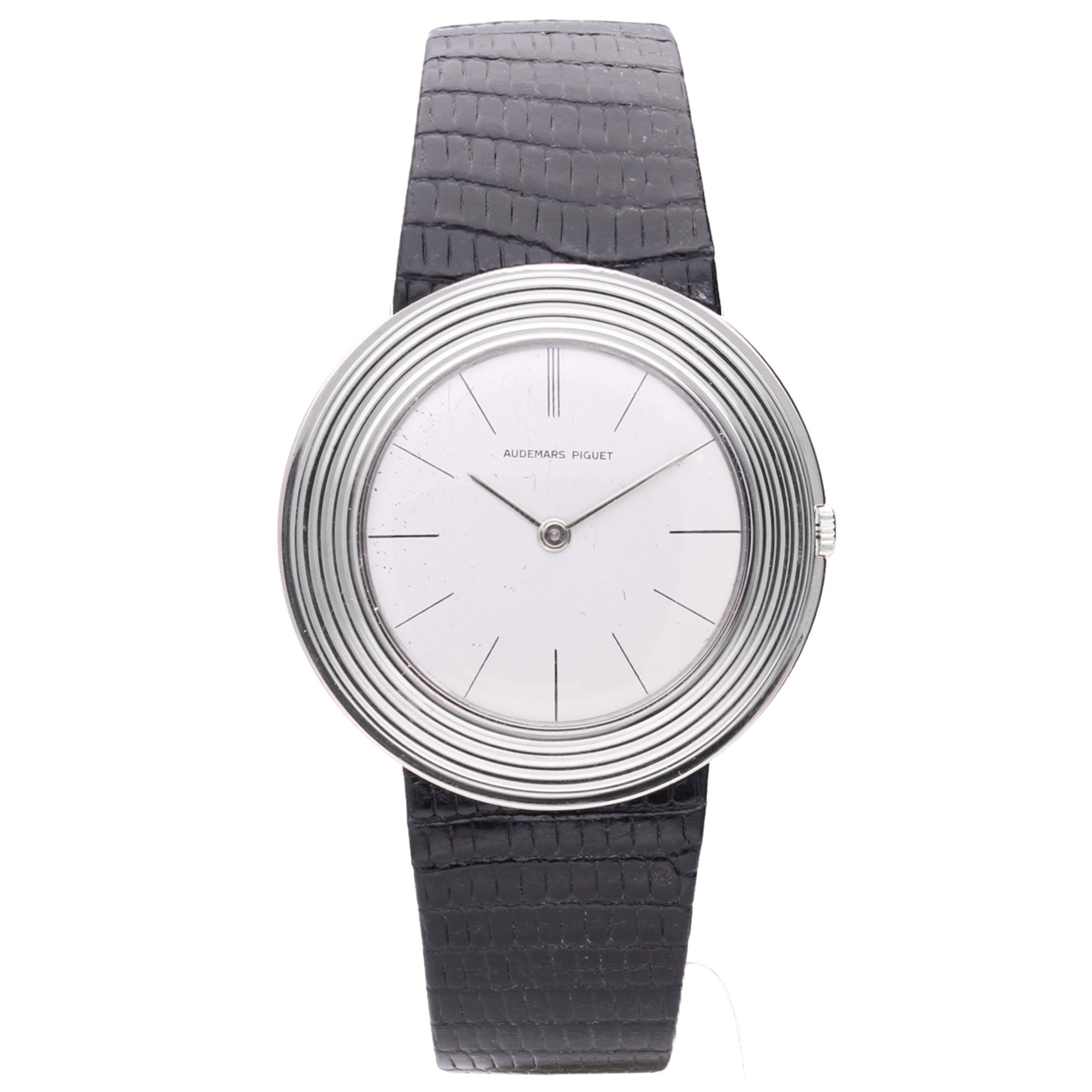 تصویر منبع؛ ساعت مچی طلای سفید ۱۸ عیار Audemars Piguet Disco Volante